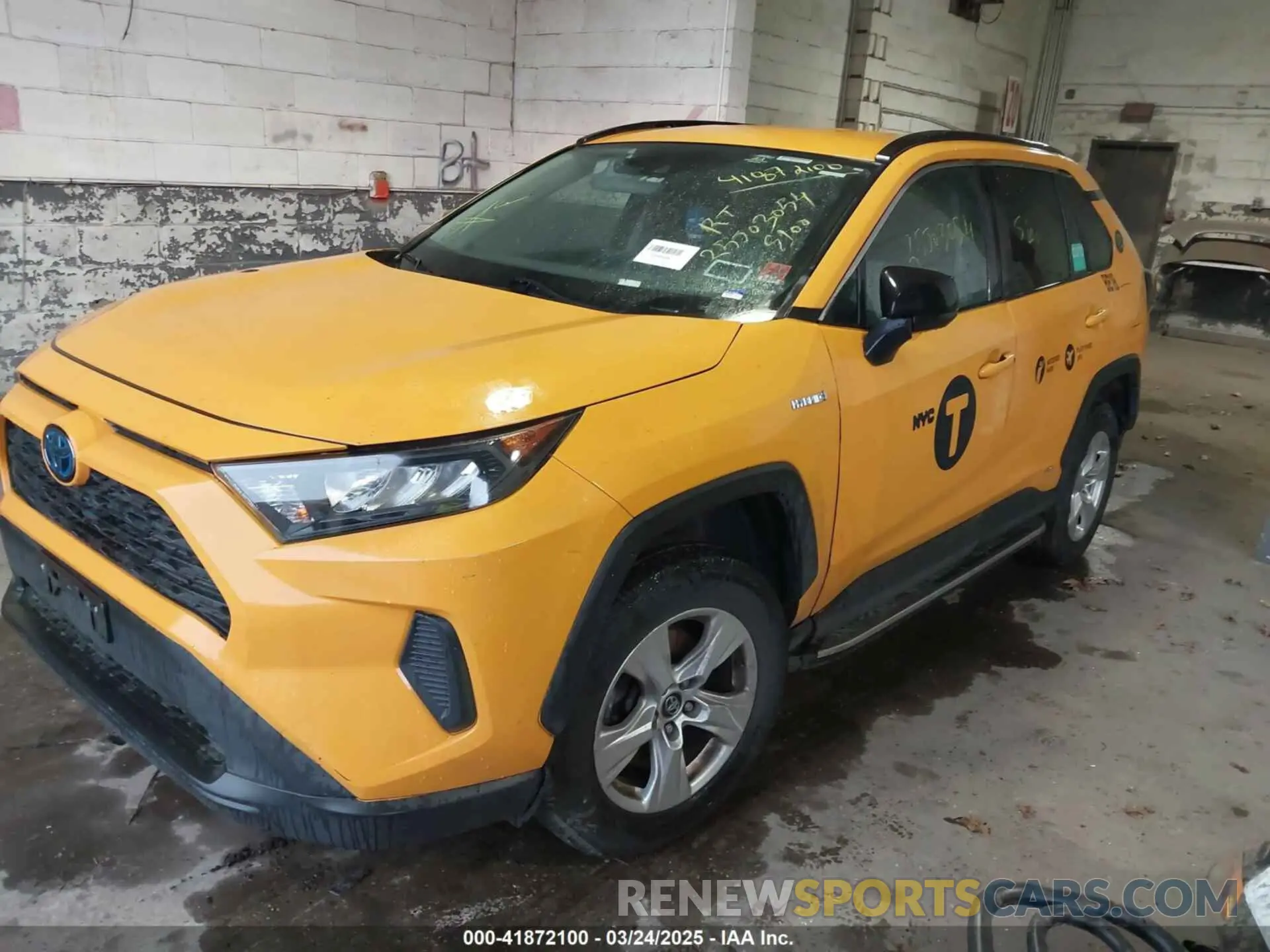 2 fotografías del automóvil dañado 2T3LWRFV3LW059109 TOYOTA RAV4 HYBRID 2020
