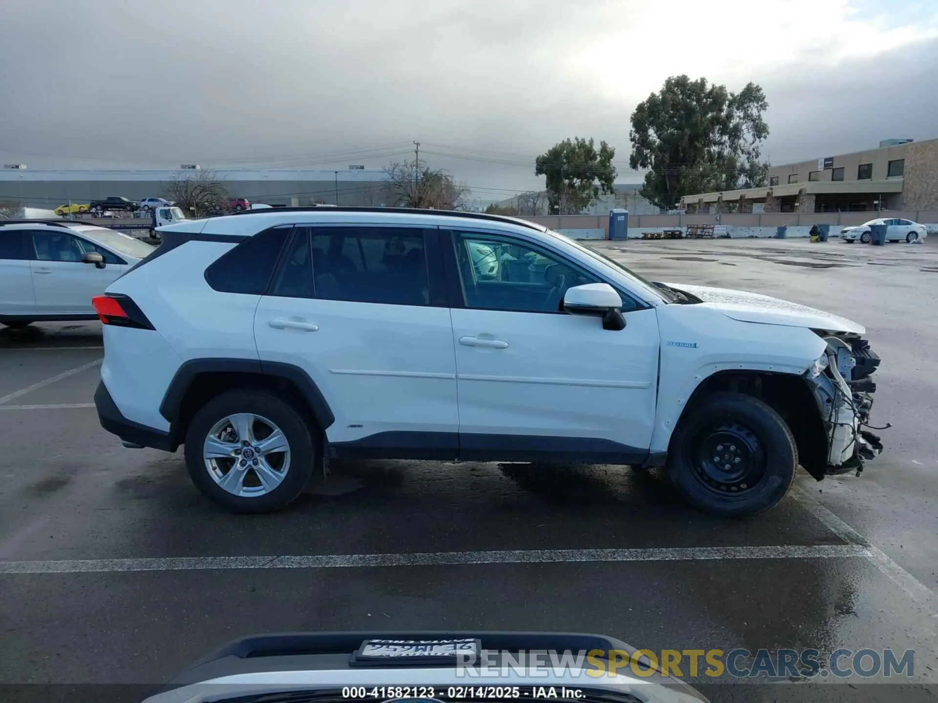 14 fotografías del automóvil dañado 2T3MWRFV4LW091023 TOYOTA RAV4 HYBRID 2020