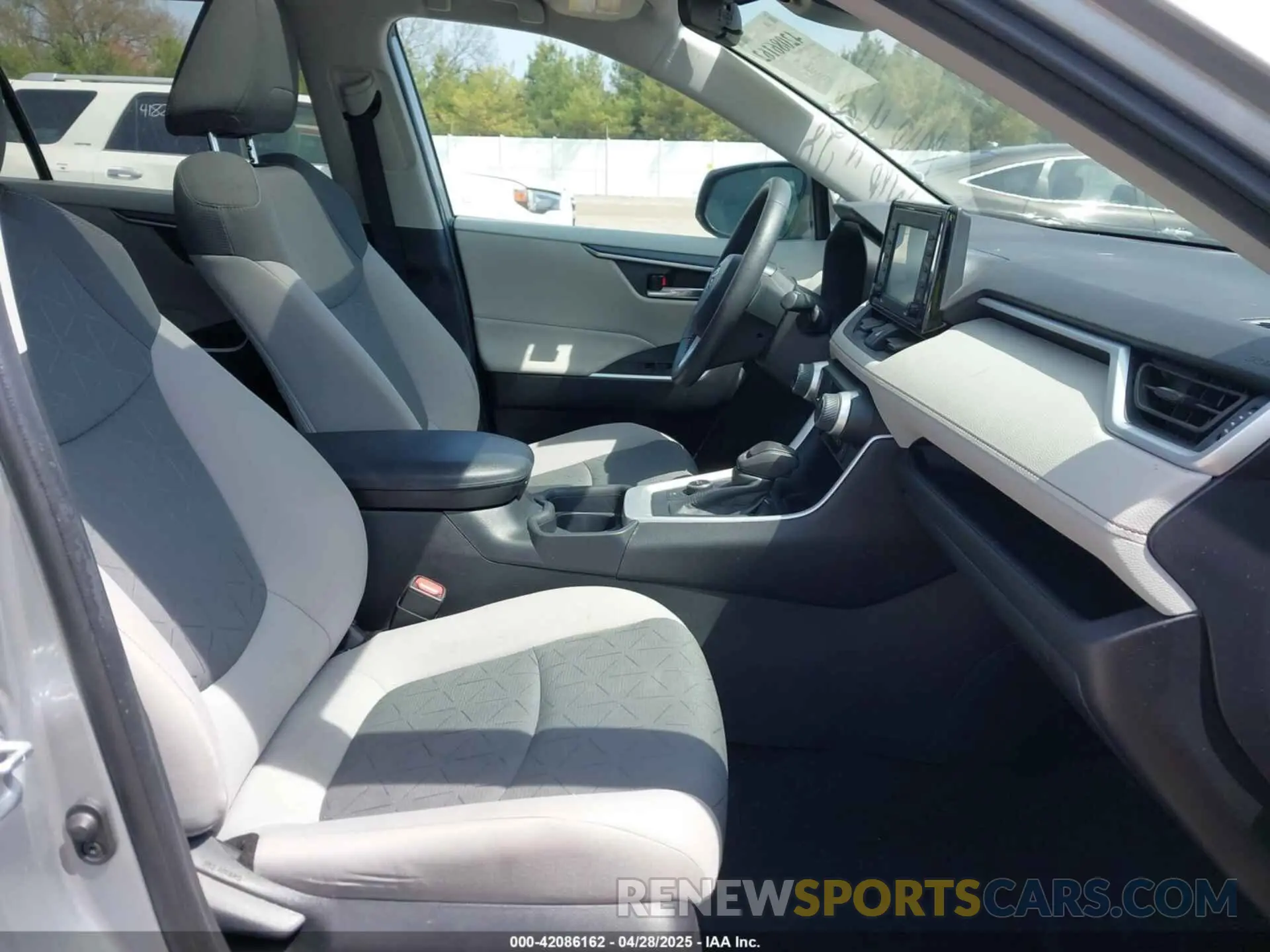 5 fotografías del automóvil dañado 2T3RWRFV1LW095424 TOYOTA RAV4 HYBRID 2020