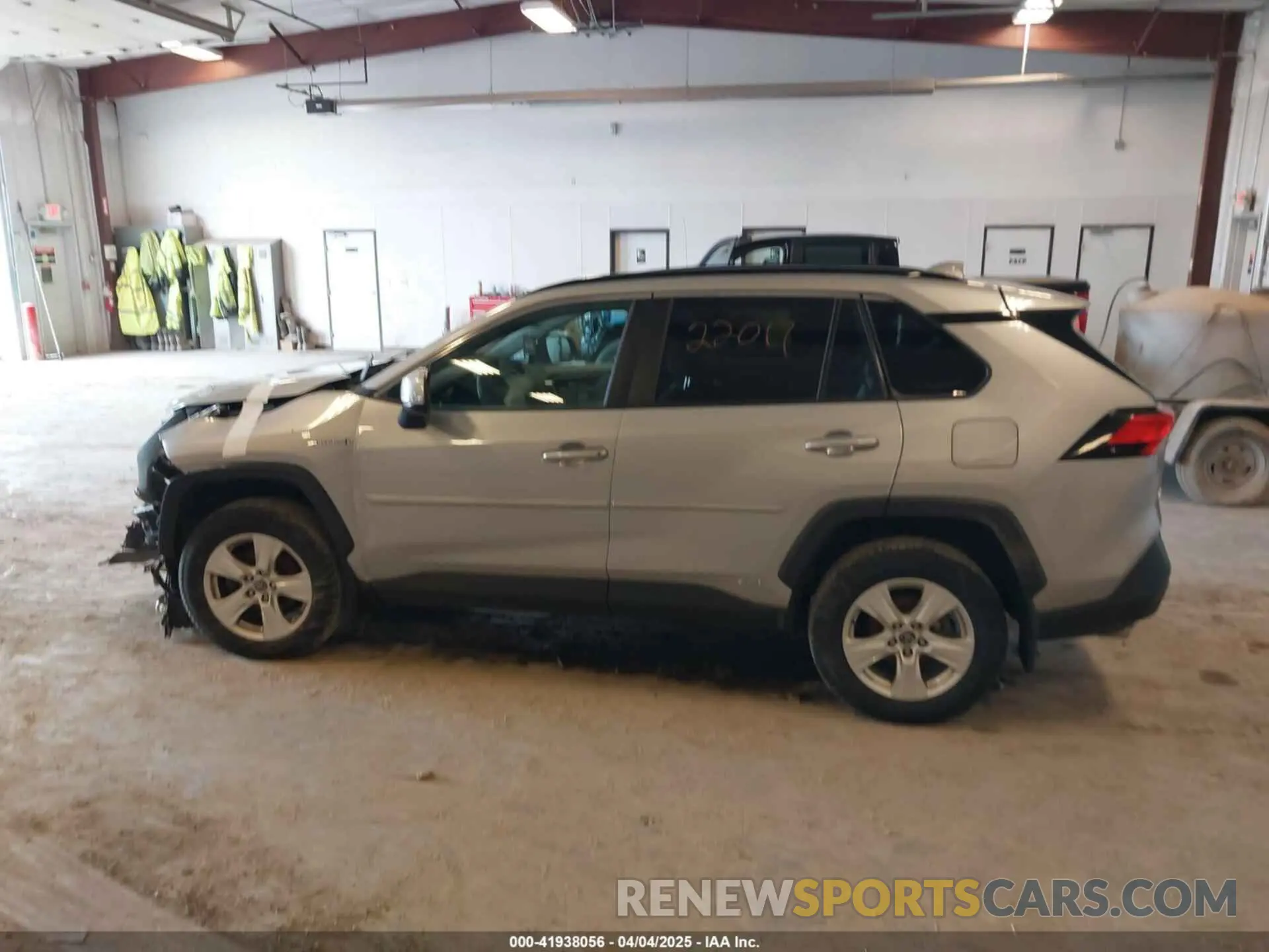14 fotografías del automóvil dañado 2T3RWRFV2LW050105 TOYOTA RAV4 HYBRID 2020