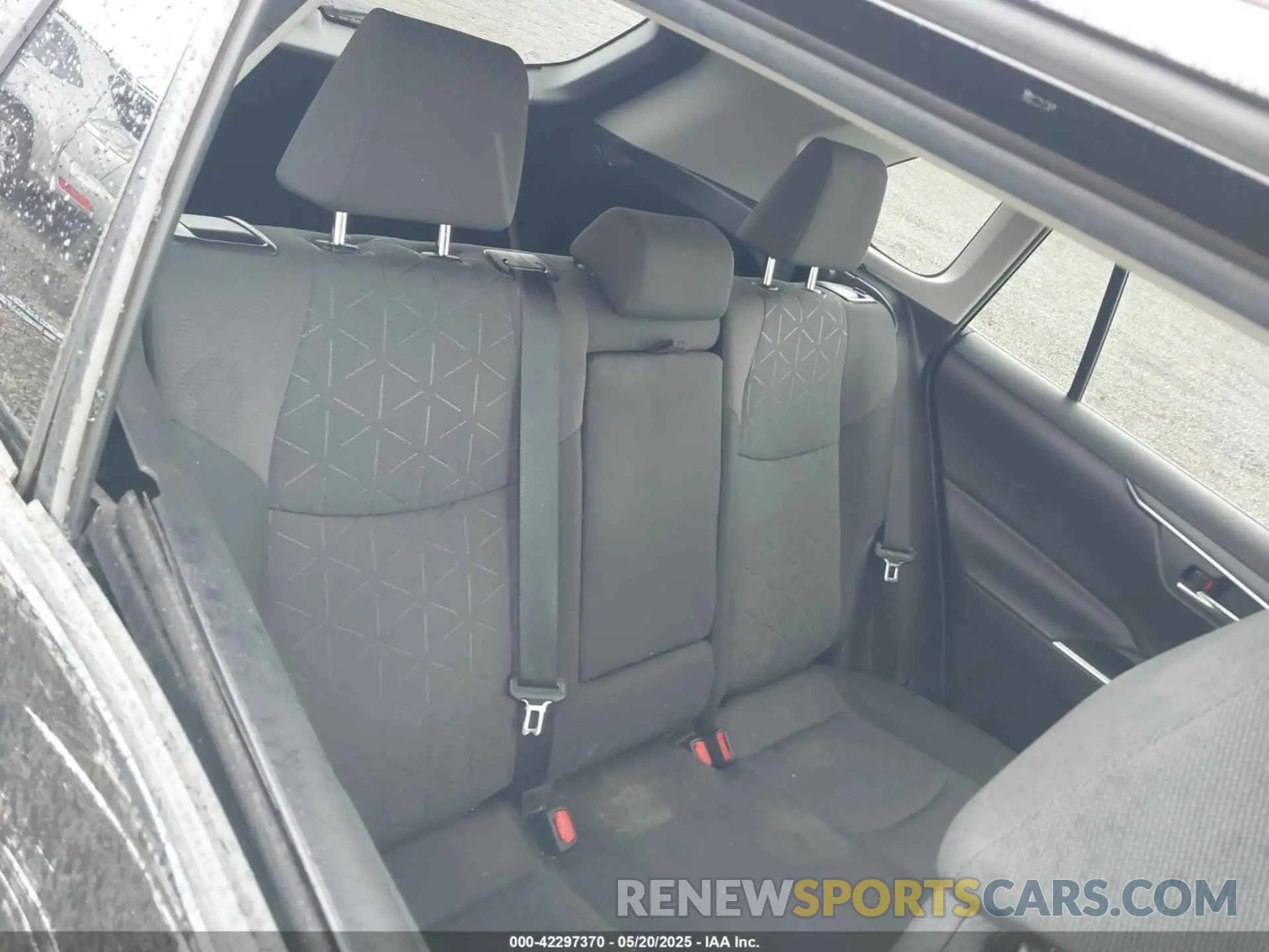 8 fotografías del automóvil dañado 2T3RWRFV3LW064403 TOYOTA RAV4 HYBRID 2020