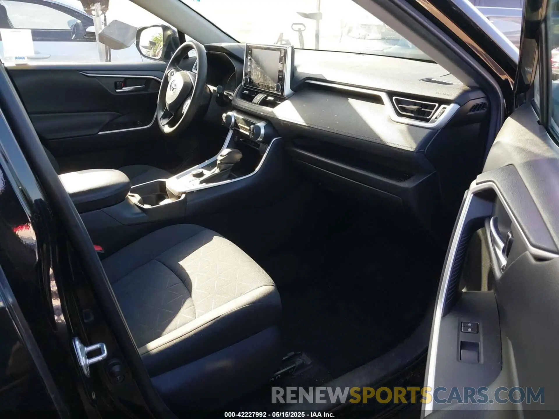 5 fotografías del automóvil dañado 2T3RWRFV3LW076891 TOYOTA RAV4 HYBRID 2020