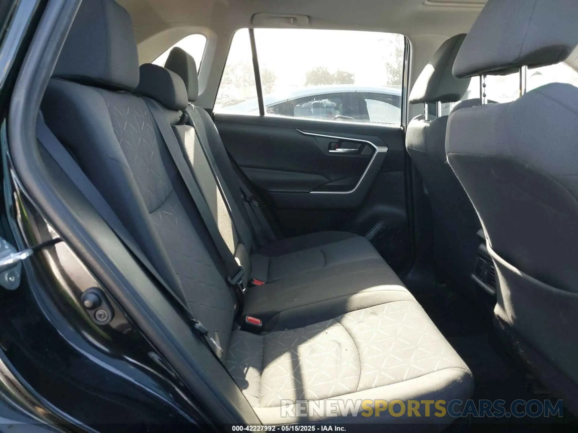 8 fotografías del automóvil dañado 2T3RWRFV3LW076891 TOYOTA RAV4 HYBRID 2020