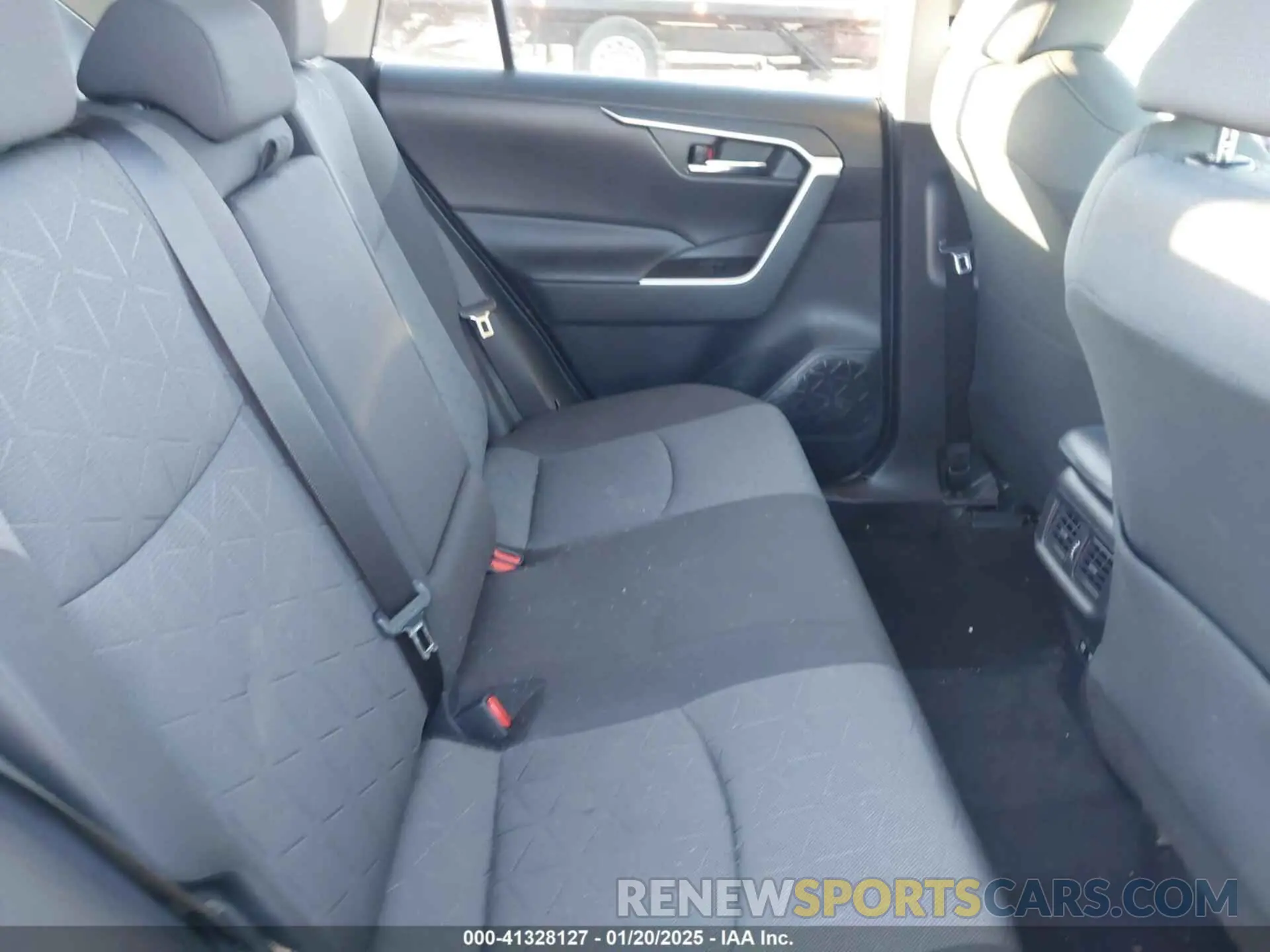 8 fotografías del automóvil dañado 2T3RWRFV4LW077855 TOYOTA RAV4 HYBRID 2020