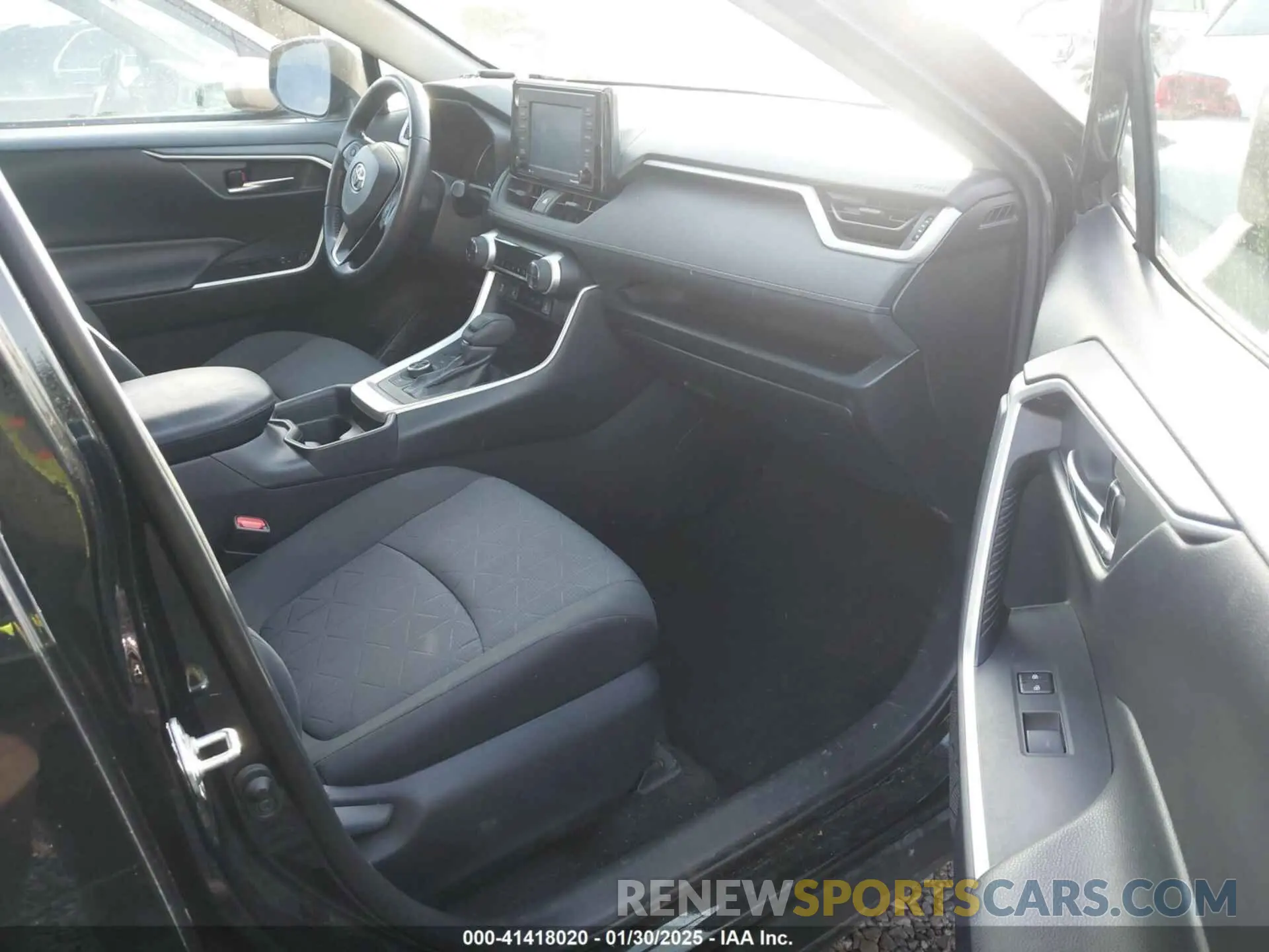 5 fotografías del automóvil dañado 2T3RWRFV5LW072518 TOYOTA RAV4 HYBRID 2020