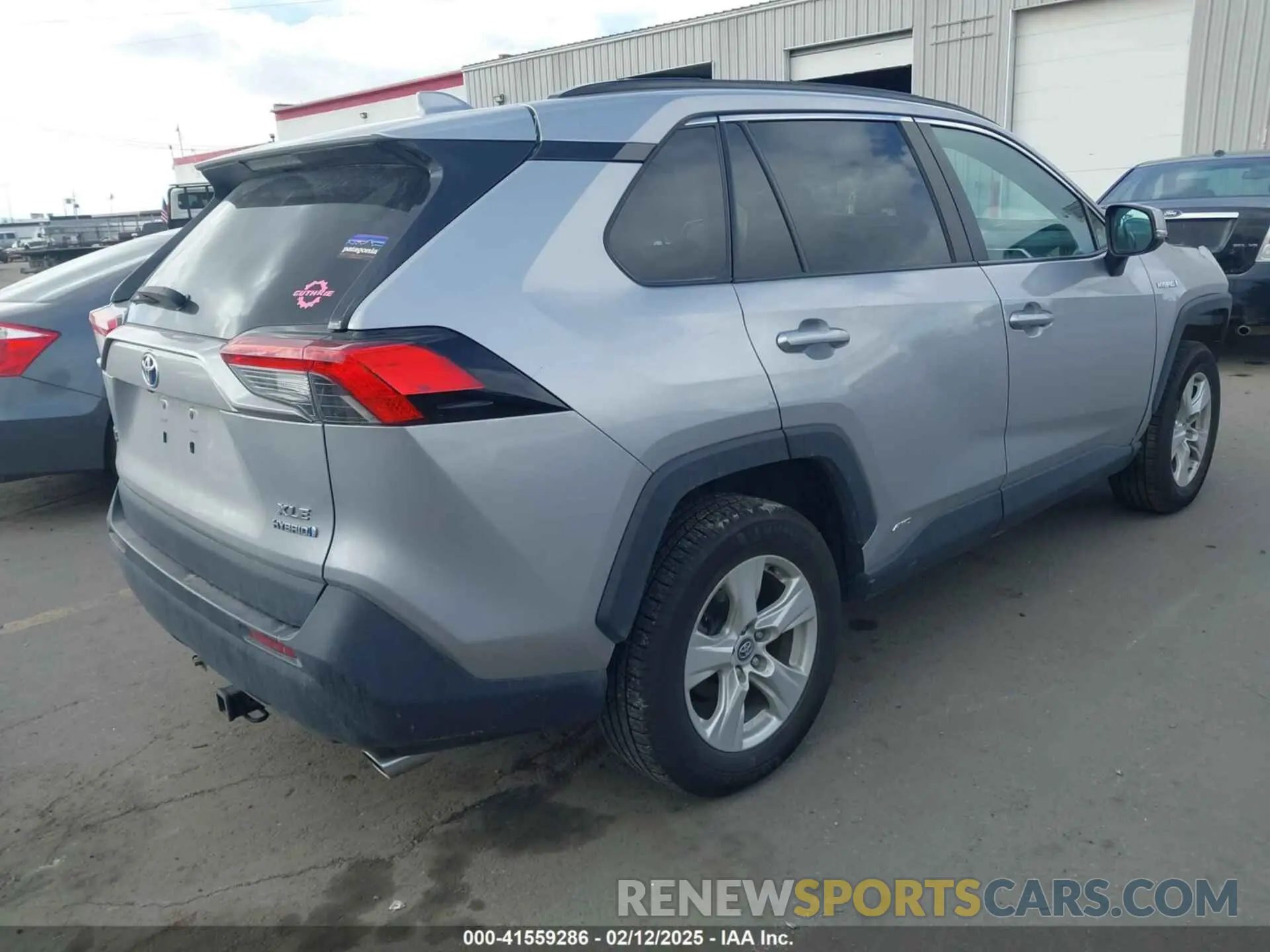 4 fotografías del automóvil dañado 2T3RWRFV6LW079199 TOYOTA RAV4 HYBRID 2020