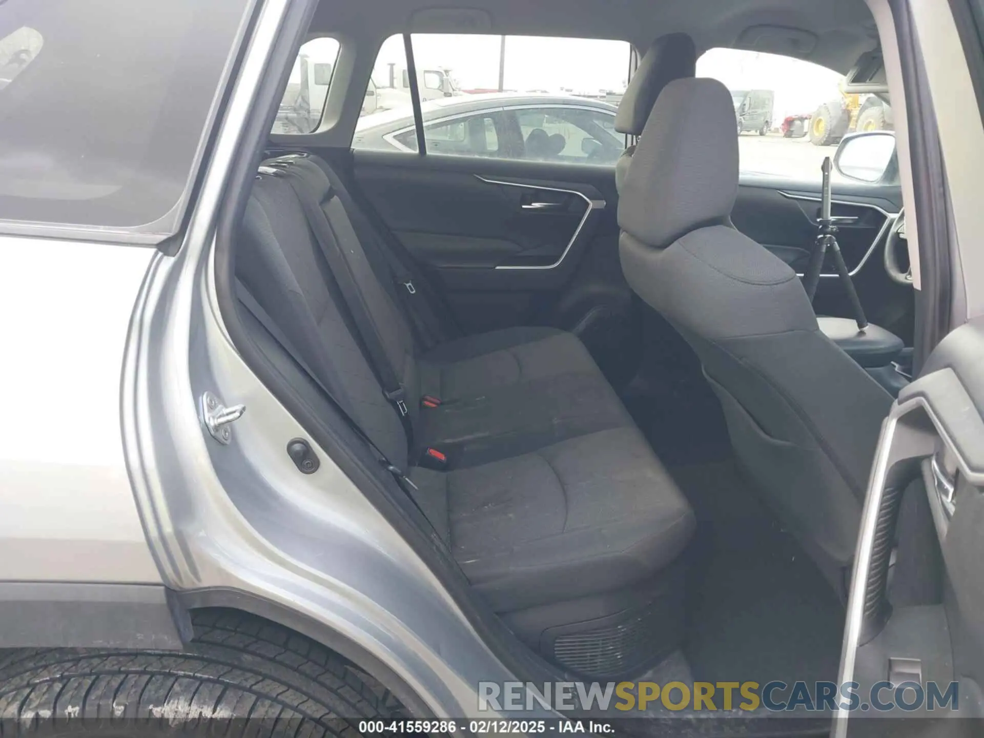 8 fotografías del automóvil dañado 2T3RWRFV6LW079199 TOYOTA RAV4 HYBRID 2020