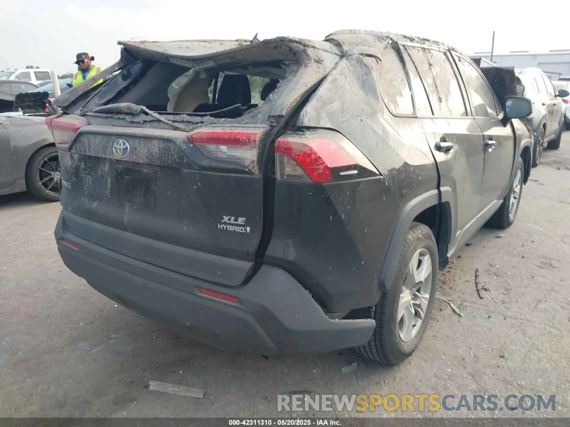 4 fotografías del automóvil dañado 2T3RWRFV7LW094892 TOYOTA RAV4 HYBRID 2020