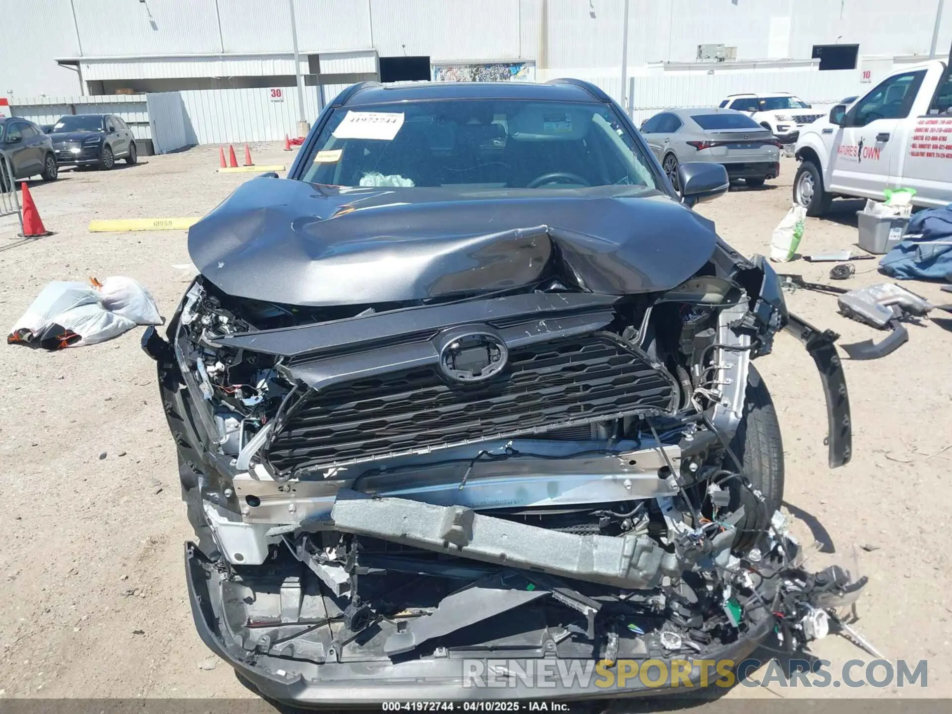 12 fotografías del automóvil dañado 2T3RWRFV9LW091847 TOYOTA RAV4 HYBRID 2020