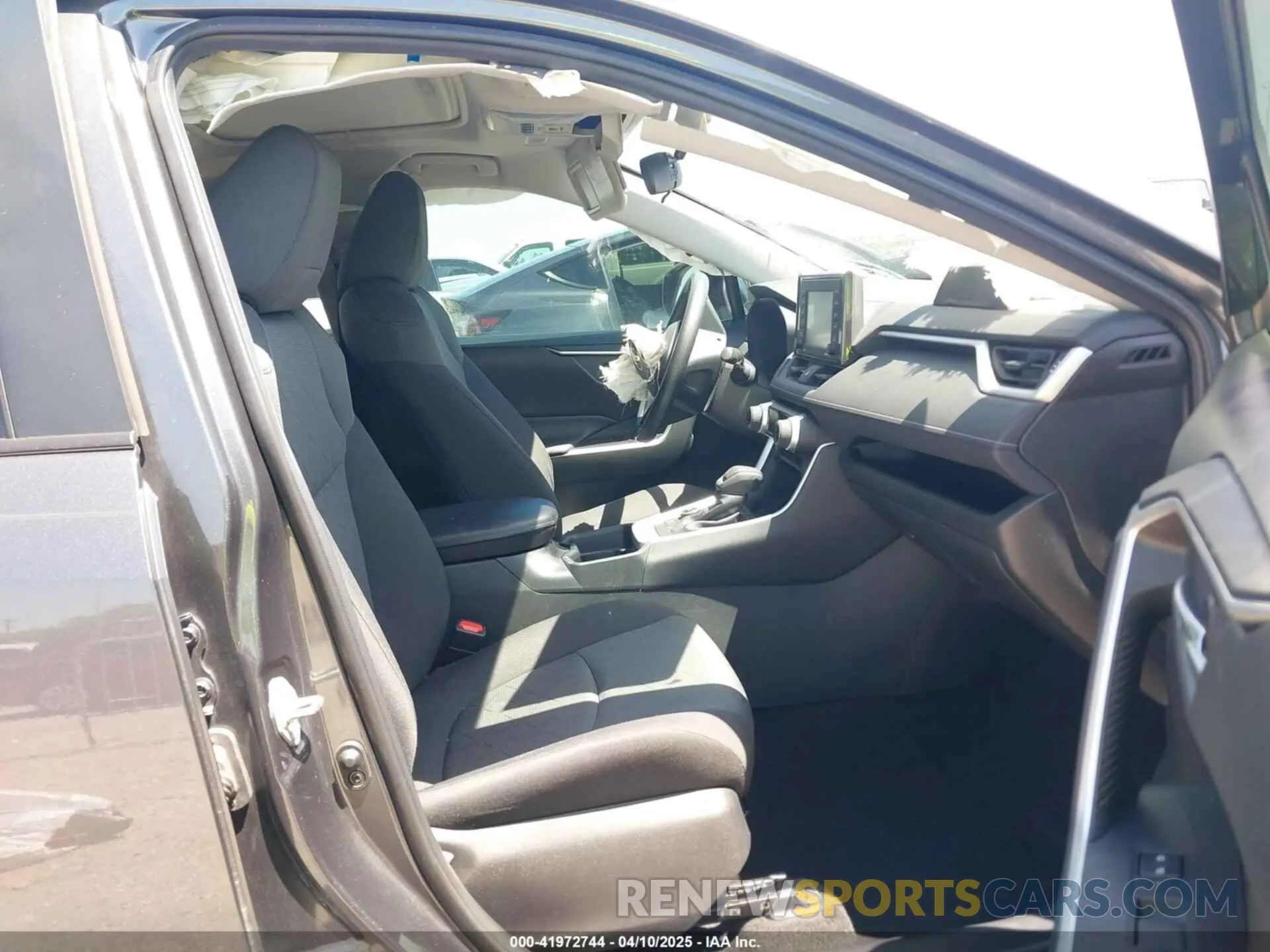 5 fotografías del automóvil dañado 2T3RWRFV9LW091847 TOYOTA RAV4 HYBRID 2020