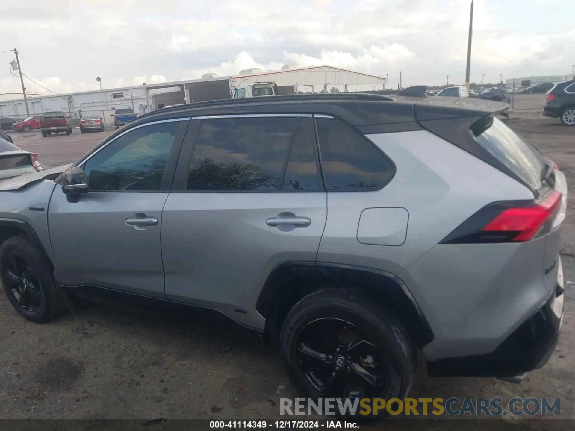 14 fotografías del automóvil dañado 4T3EWRFV6LU004095 TOYOTA RAV4 HYBRID 2020