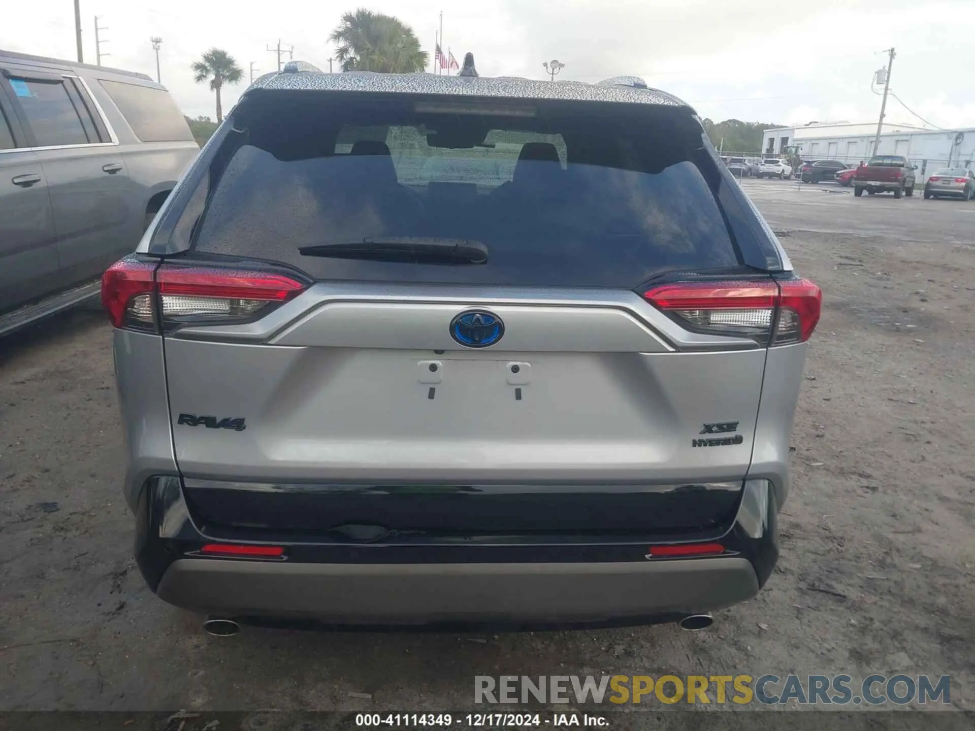 16 fotografías del automóvil dañado 4T3EWRFV6LU004095 TOYOTA RAV4 HYBRID 2020