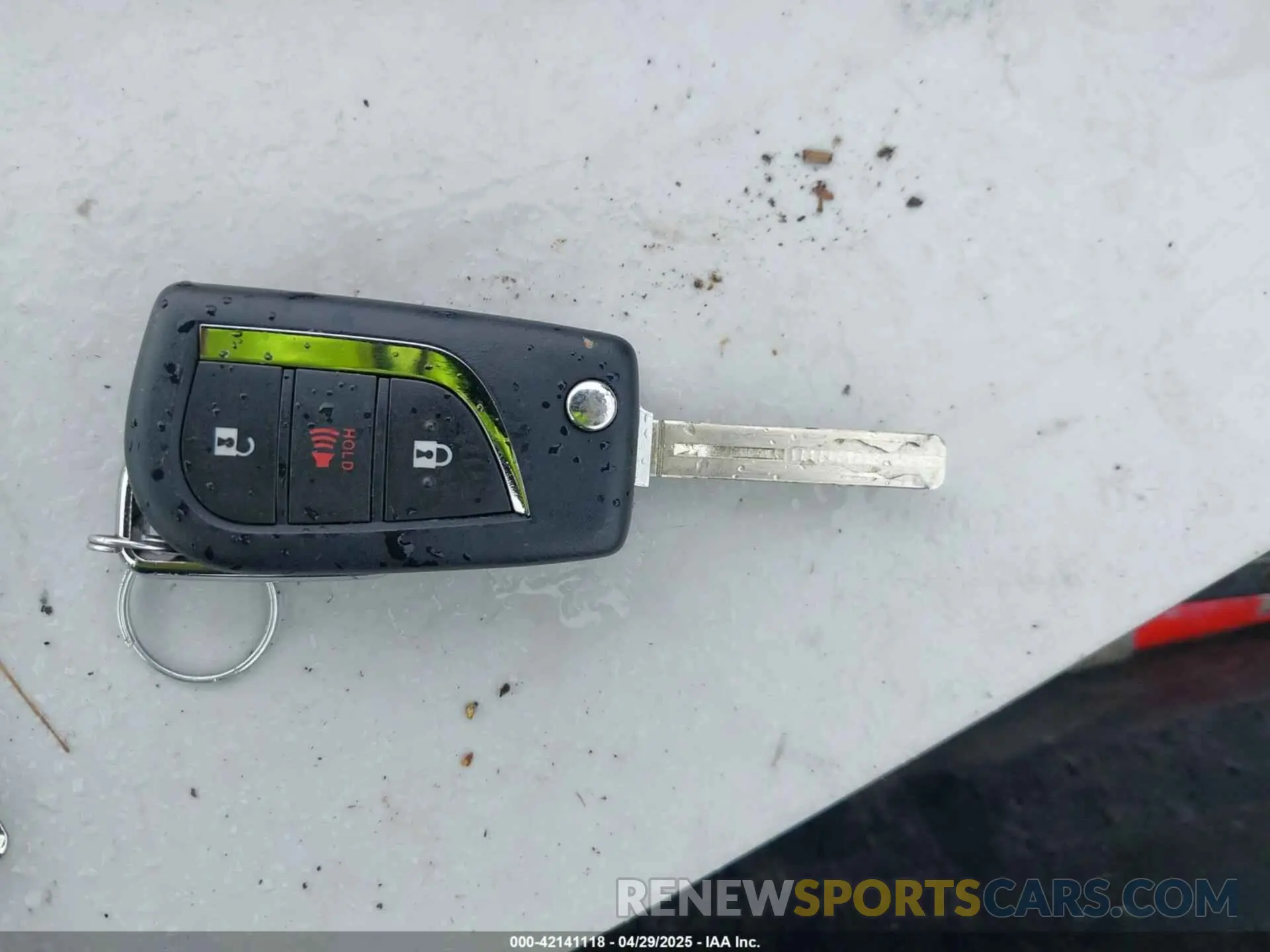 11 fotografías del automóvil dañado 4T3MWRFV6LU010779 TOYOTA RAV4 HYBRID 2020