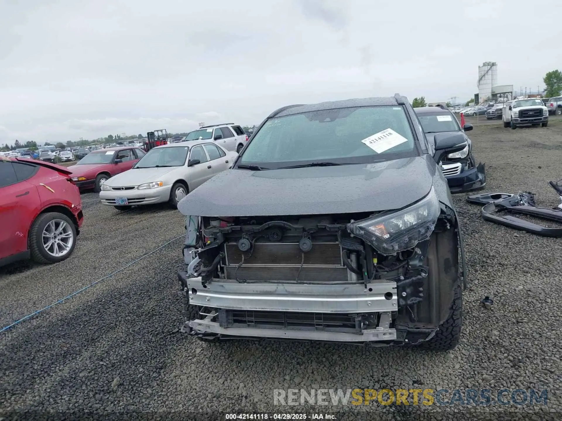 13 fotografías del automóvil dañado 4T3MWRFV6LU010779 TOYOTA RAV4 HYBRID 2020