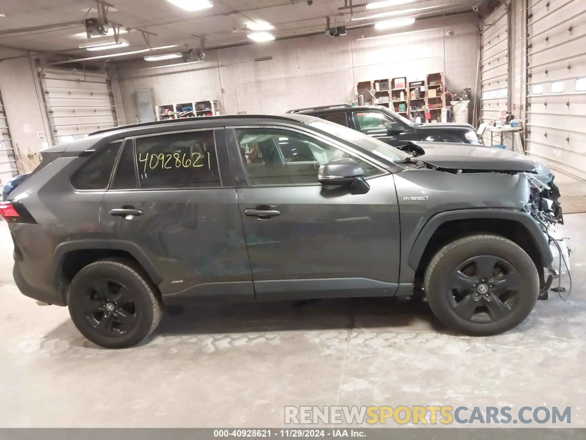 13 fotografías del automóvil dañado 4T3R6RFV8LU002754 TOYOTA RAV4 HYBRID 2020