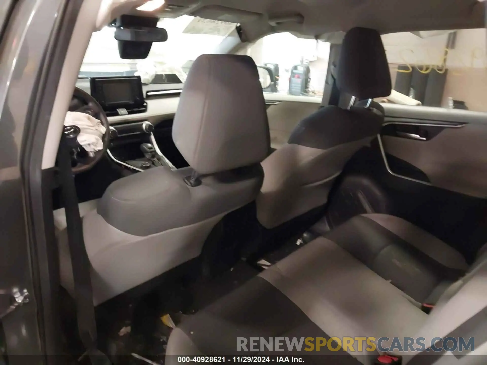 19 fotografías del automóvil dañado 4T3R6RFV8LU002754 TOYOTA RAV4 HYBRID 2020