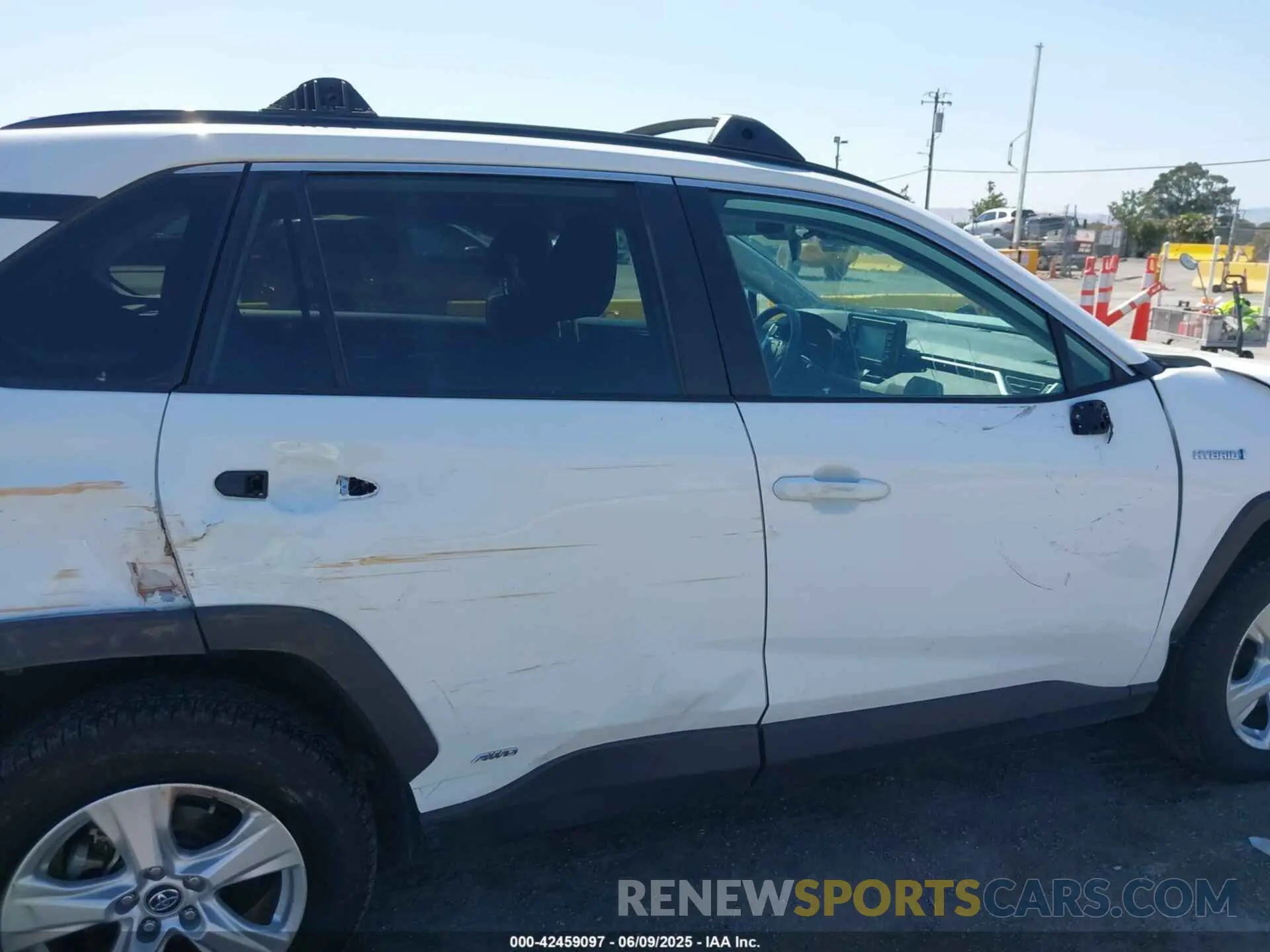 14 fotografías del automóvil dañado 4T3RWRFVXLU005512 TOYOTA RAV4 HYBRID 2020