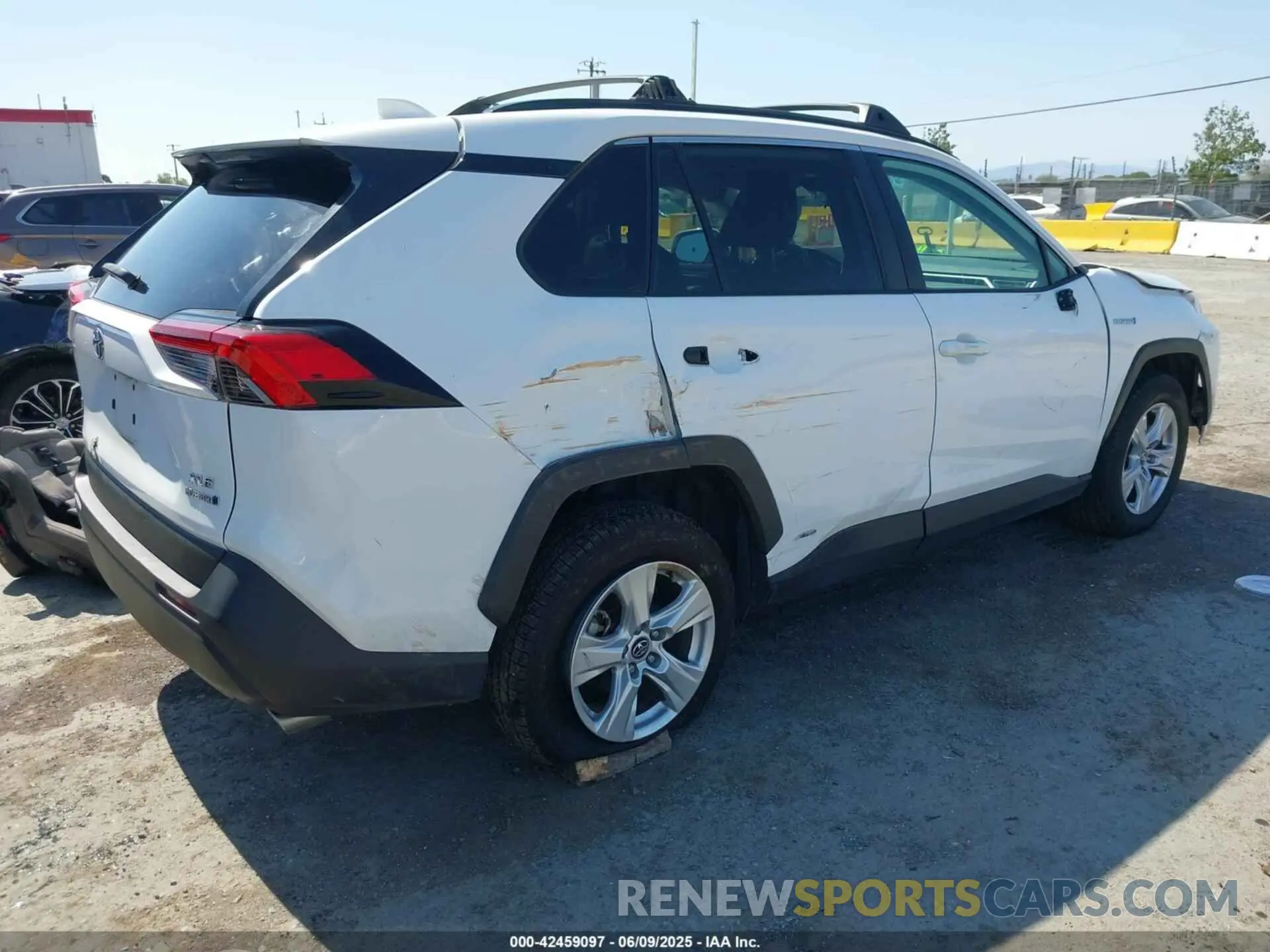 4 fotografías del automóvil dañado 4T3RWRFVXLU005512 TOYOTA RAV4 HYBRID 2020