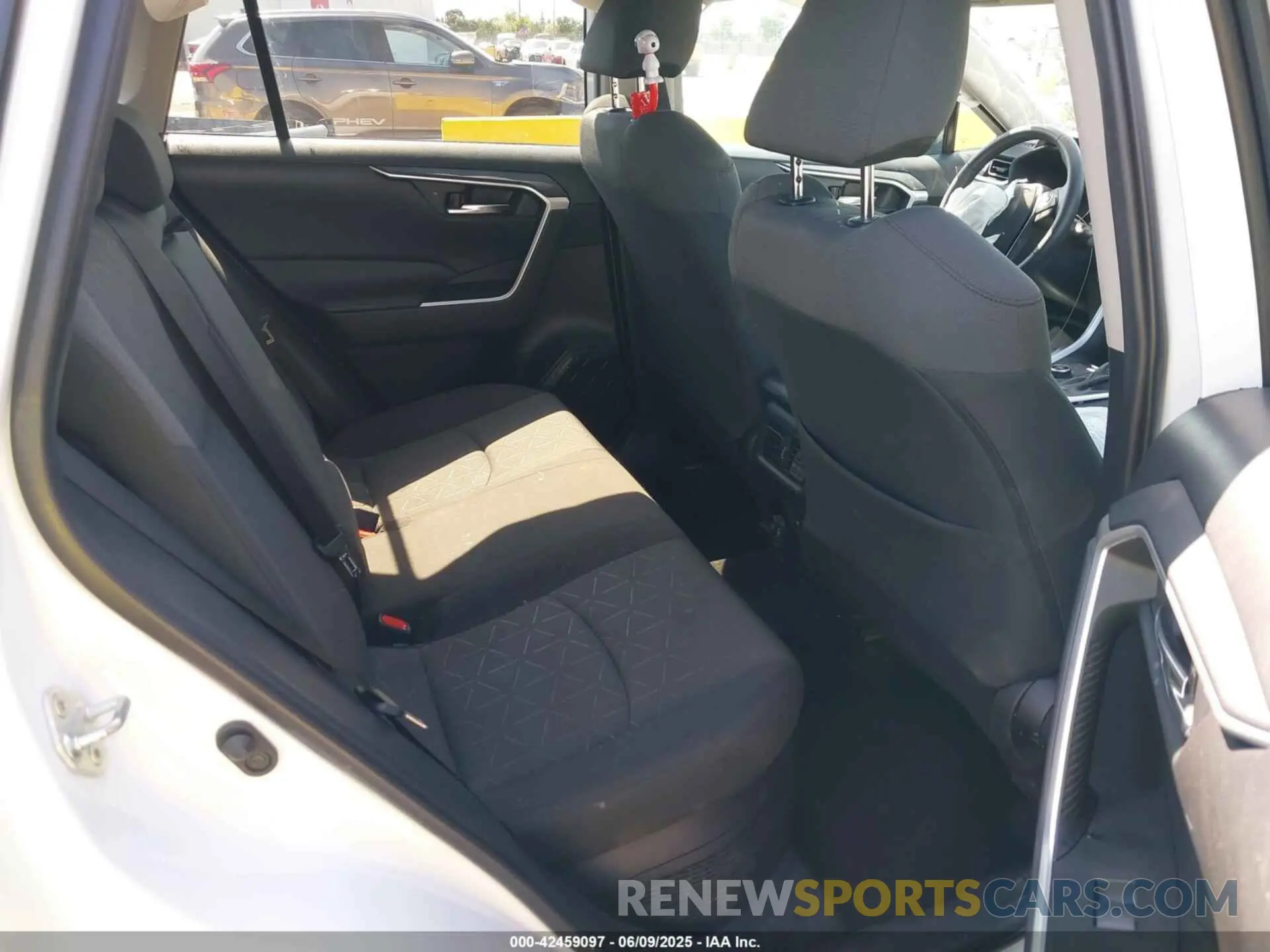 8 fotografías del automóvil dañado 4T3RWRFVXLU005512 TOYOTA RAV4 HYBRID 2020