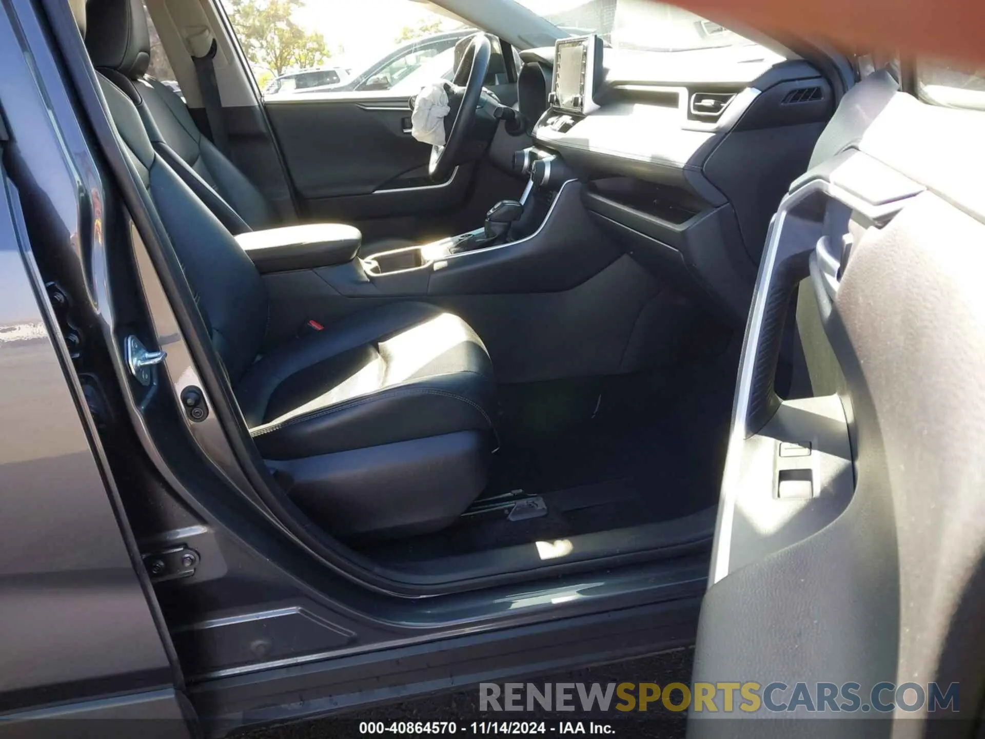 5 fotografías del automóvil dañado JTMDWRFV1LD538419 TOYOTA RAV4 HYBRID 2020