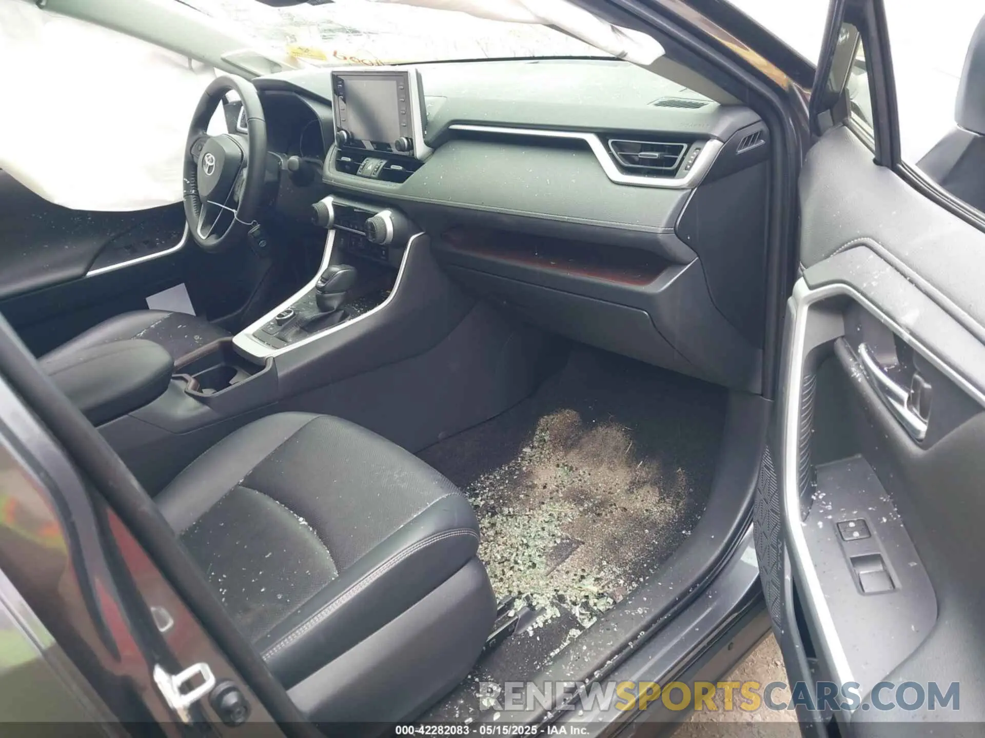 5 fotografías del automóvil dañado JTMDWRFVXLD529234 TOYOTA RAV4 HYBRID 2020