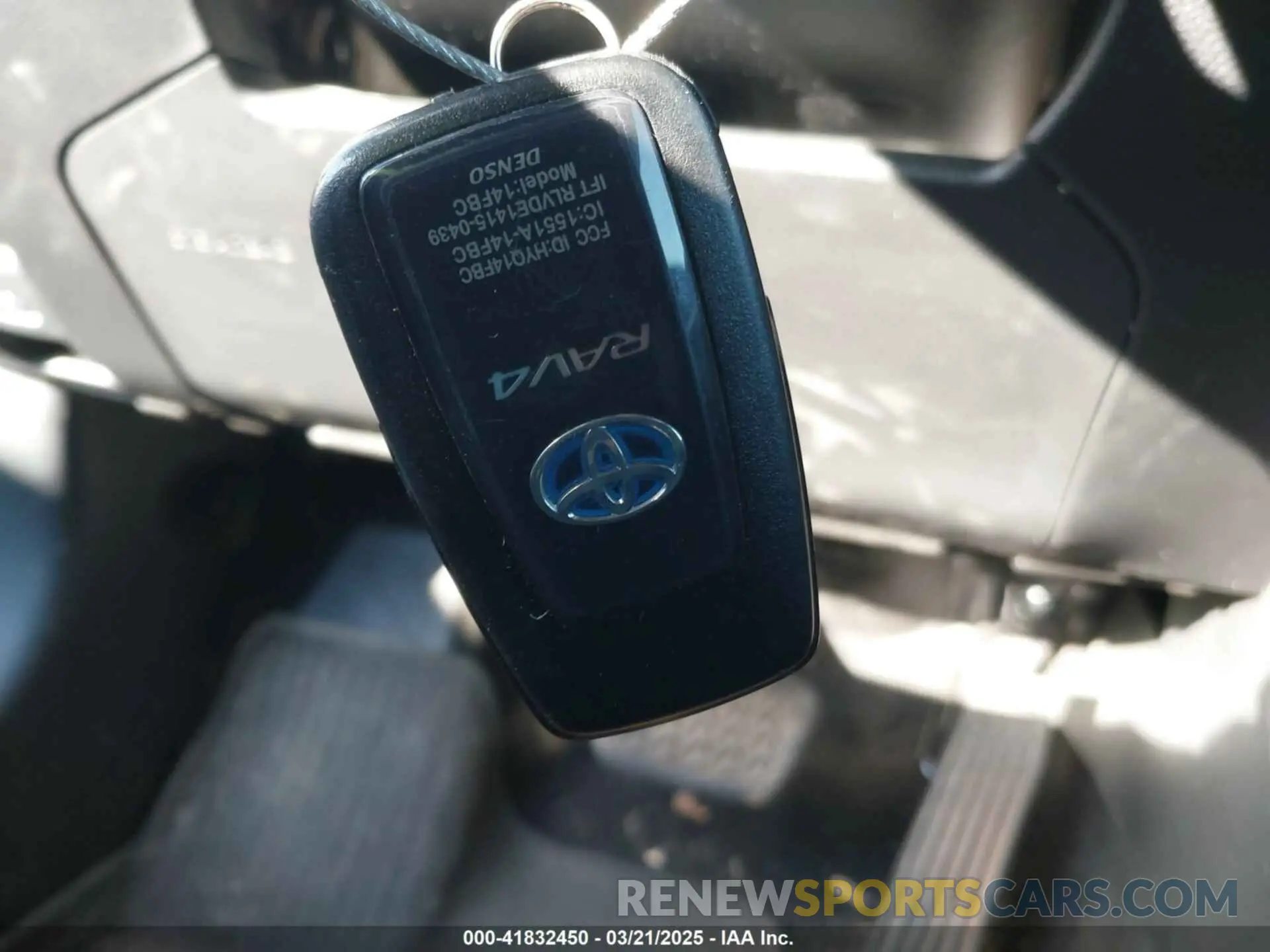 11 fotografías del automóvil dañado JTME6RFV5LD502382 TOYOTA RAV4 HYBRID 2020