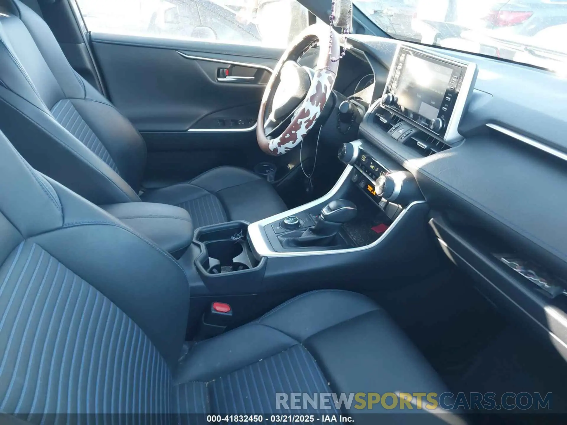 5 fotografías del automóvil dañado JTME6RFV5LD502382 TOYOTA RAV4 HYBRID 2020