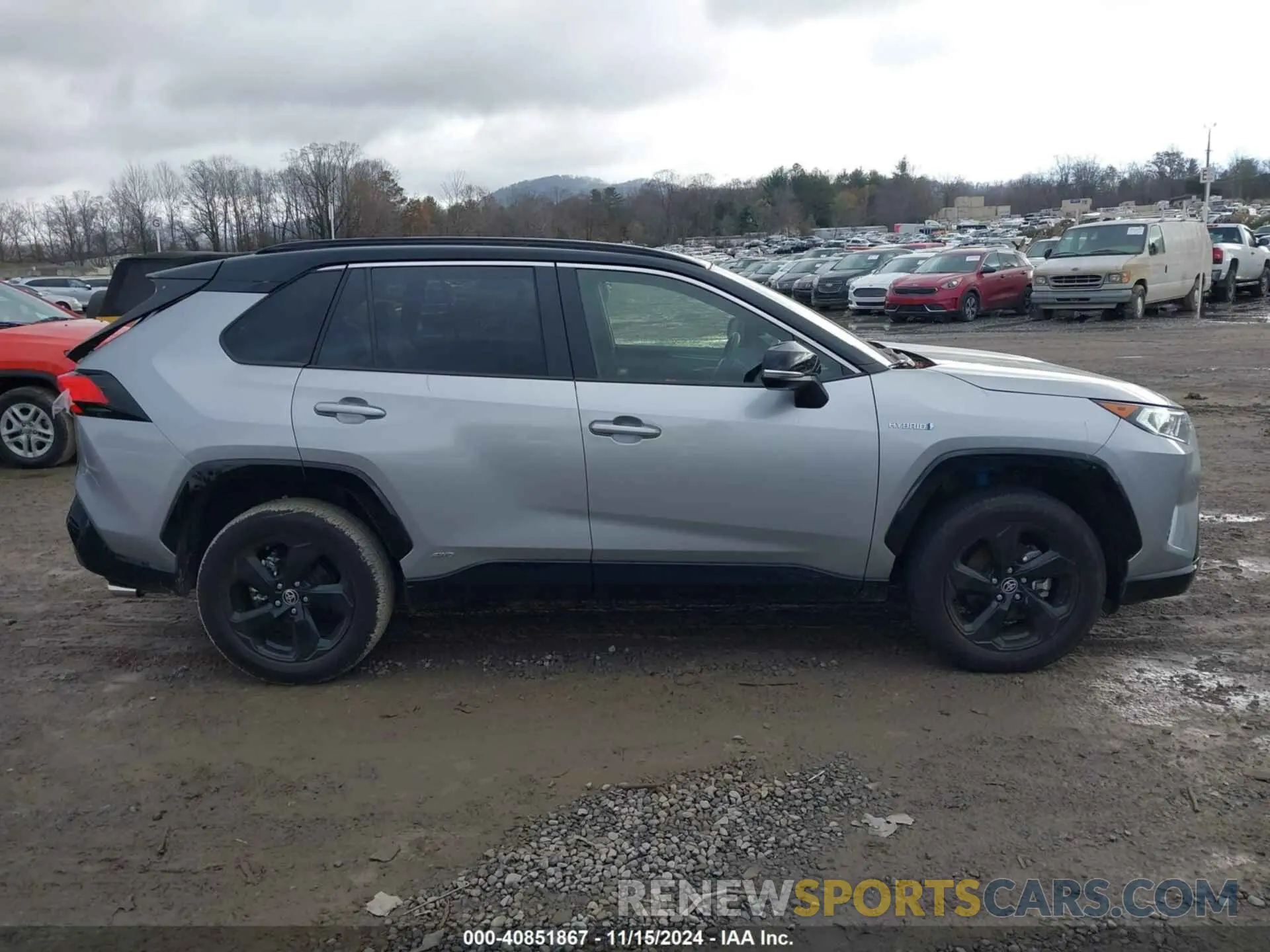 13 fotografías del automóvil dañado JTMEWRFV2LJ038369 TOYOTA RAV4 HYBRID 2020
