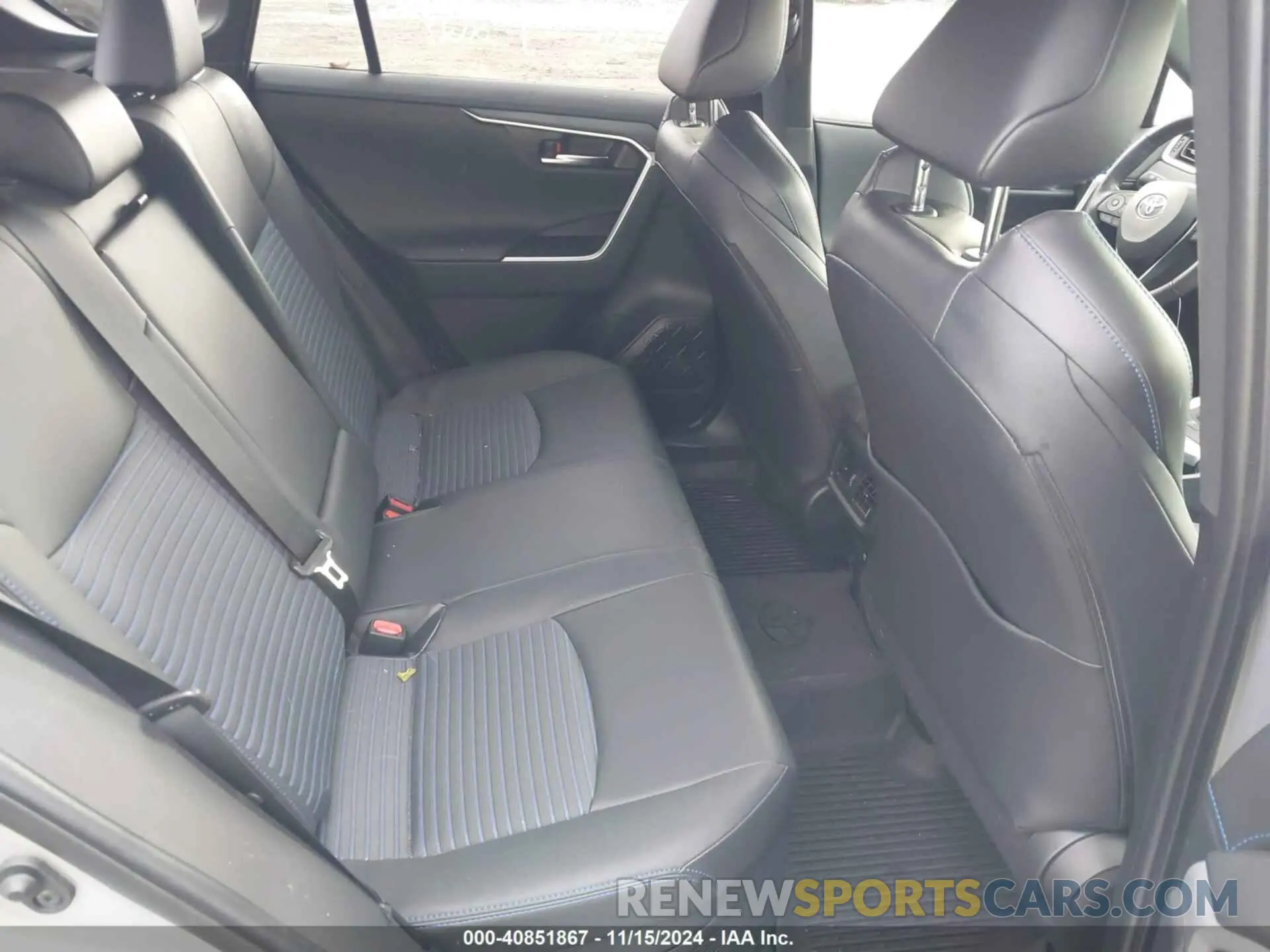 8 fotografías del automóvil dañado JTMEWRFV2LJ038369 TOYOTA RAV4 HYBRID 2020