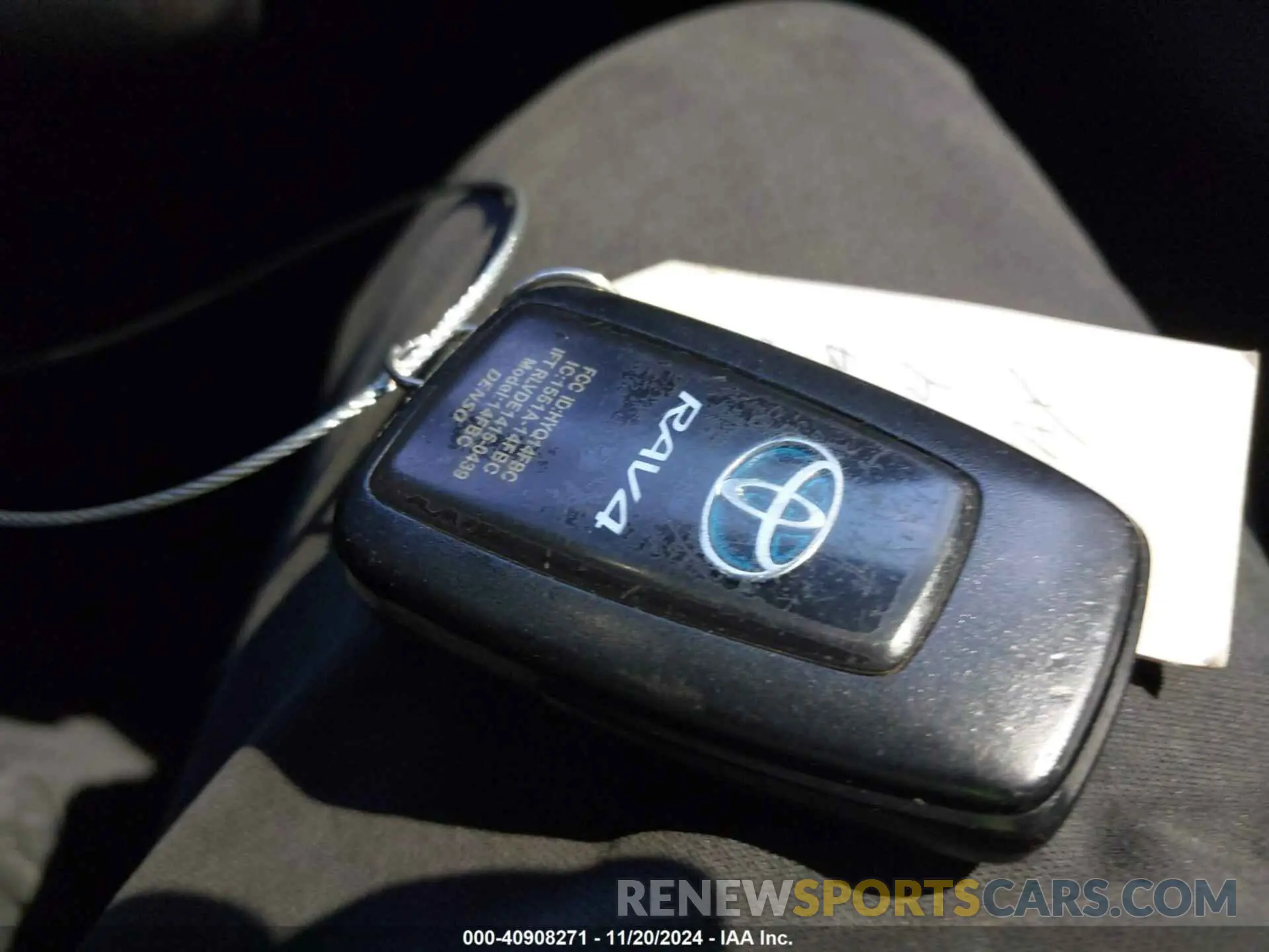 11 fotografías del automóvil dañado JTMEWRFV9LD541749 TOYOTA RAV4 HYBRID 2020