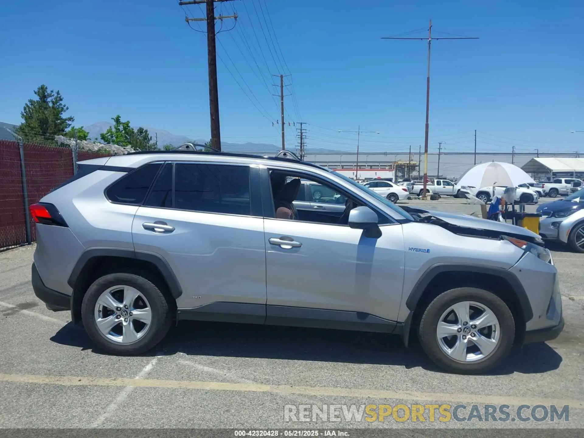 13 fotografías del automóvil dañado JTMLWRFV0LD068038 TOYOTA RAV4 HYBRID 2020