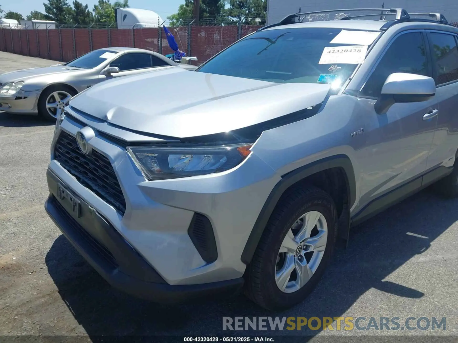18 fotografías del automóvil dañado JTMLWRFV0LD068038 TOYOTA RAV4 HYBRID 2020