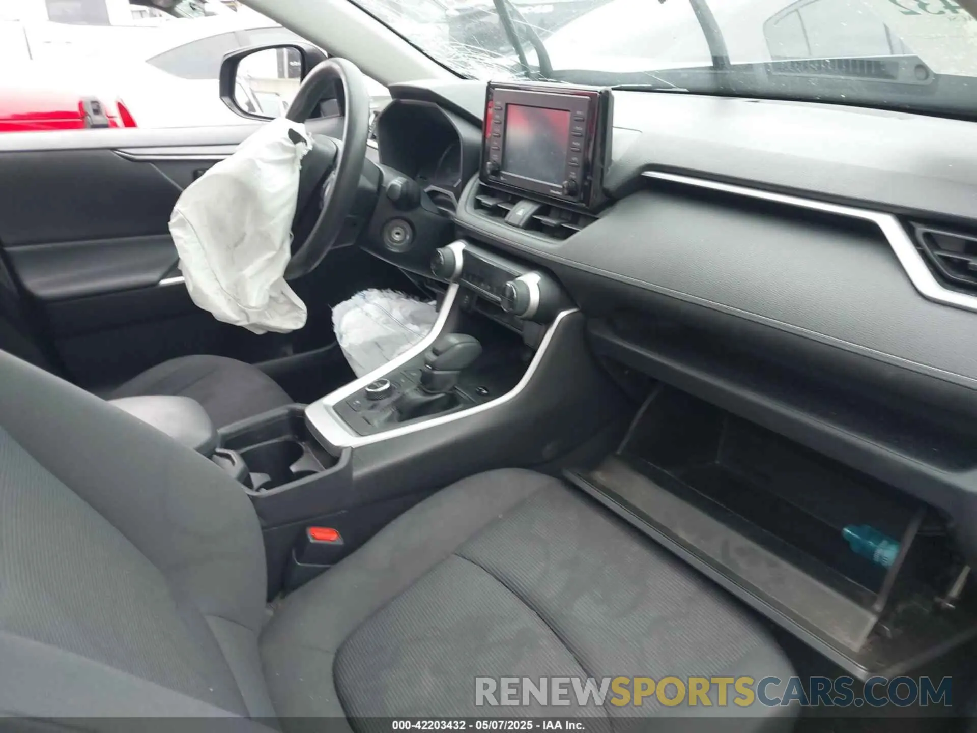 5 fotografías del automóvil dañado JTMLWRFV8LD537361 TOYOTA RAV4 HYBRID 2020