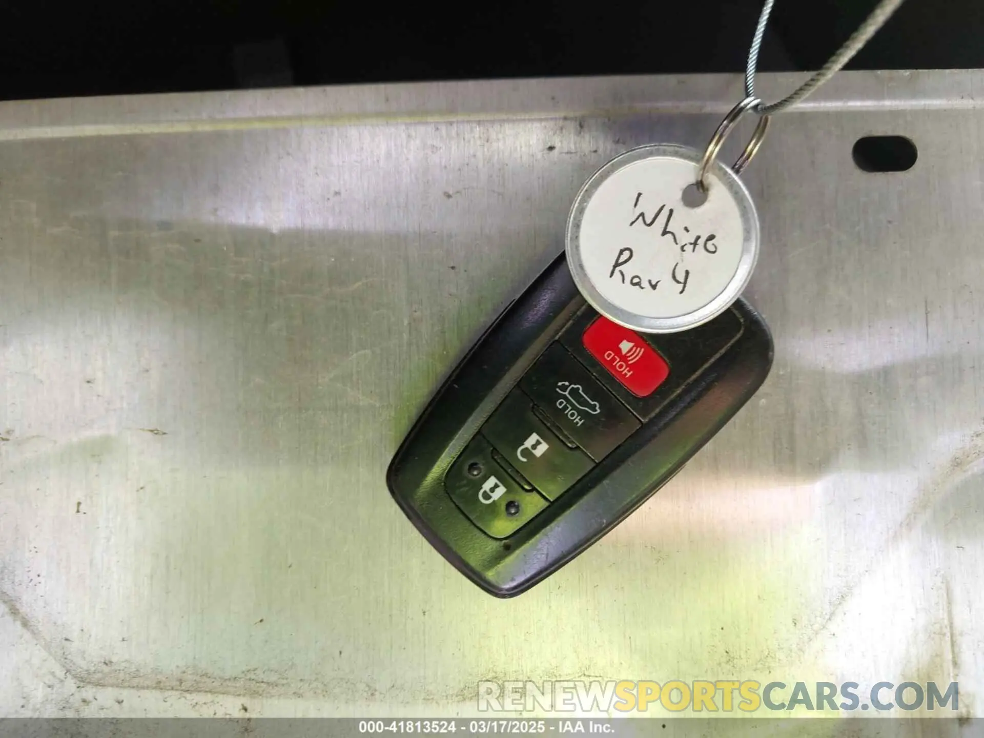 11 fotografías del automóvil dañado JTMRWRFV6LD549163 TOYOTA RAV4 HYBRID 2020