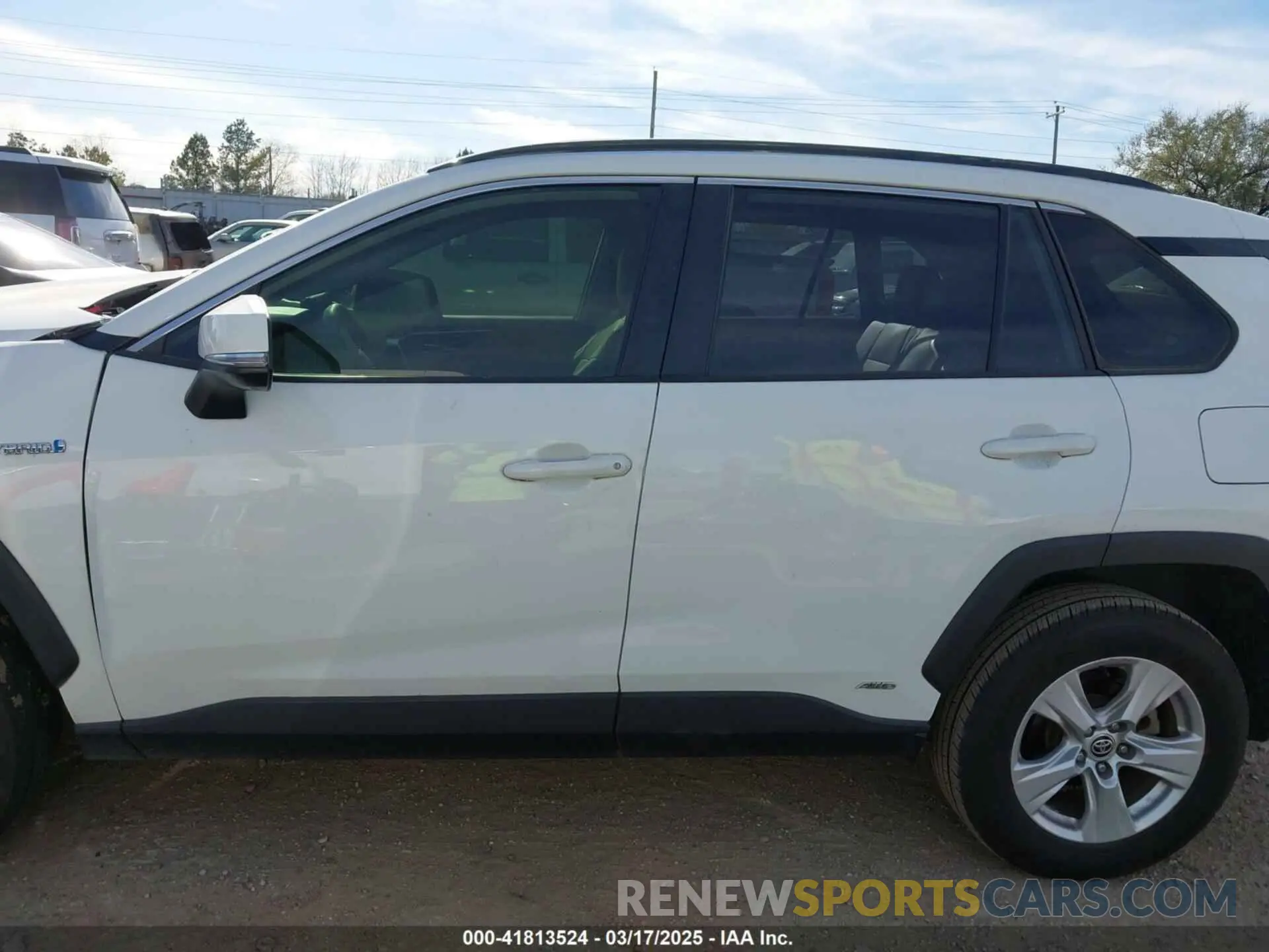 14 fotografías del automóvil dañado JTMRWRFV6LD549163 TOYOTA RAV4 HYBRID 2020