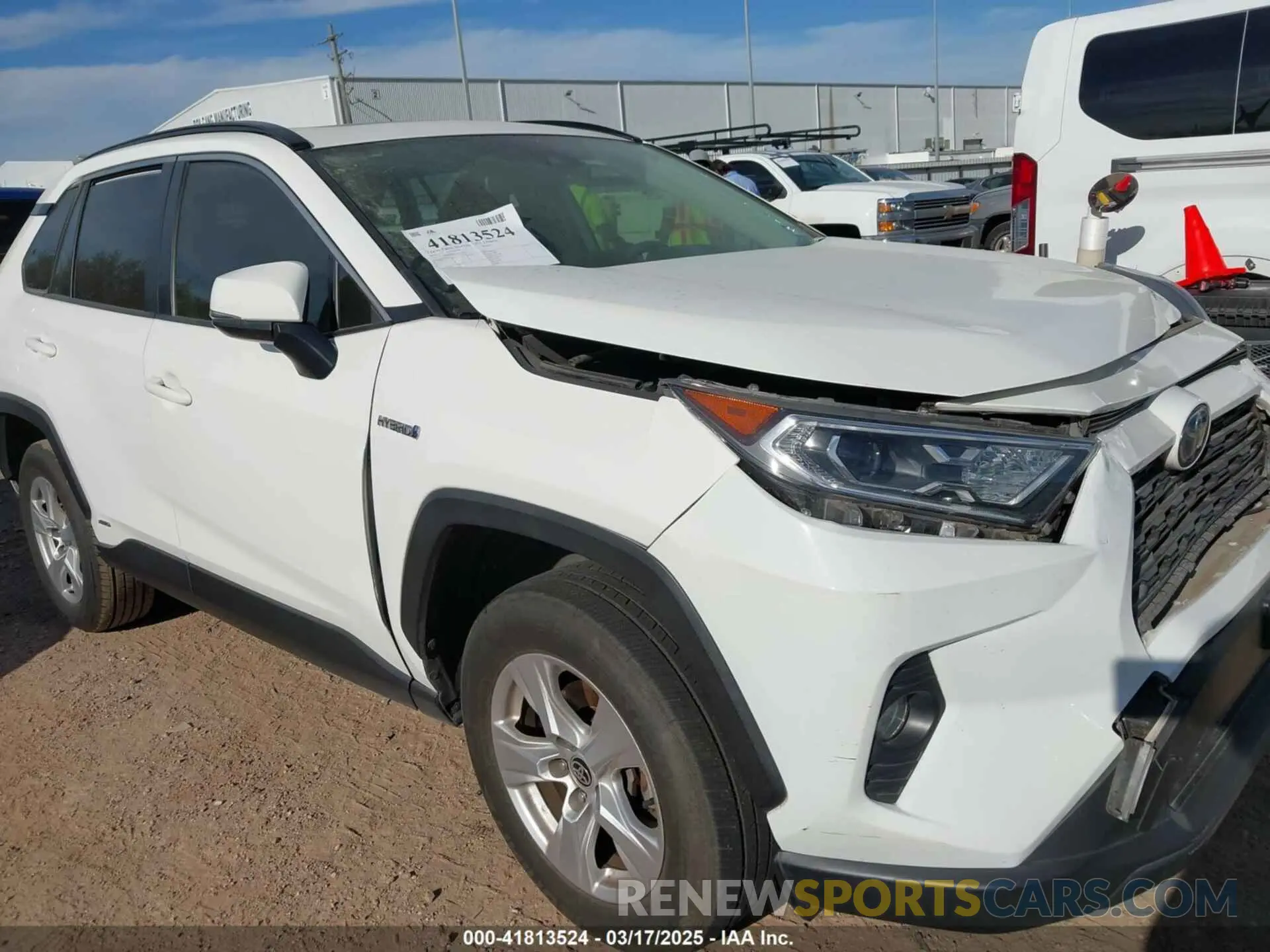 17 fotografías del automóvil dañado JTMRWRFV6LD549163 TOYOTA RAV4 HYBRID 2020