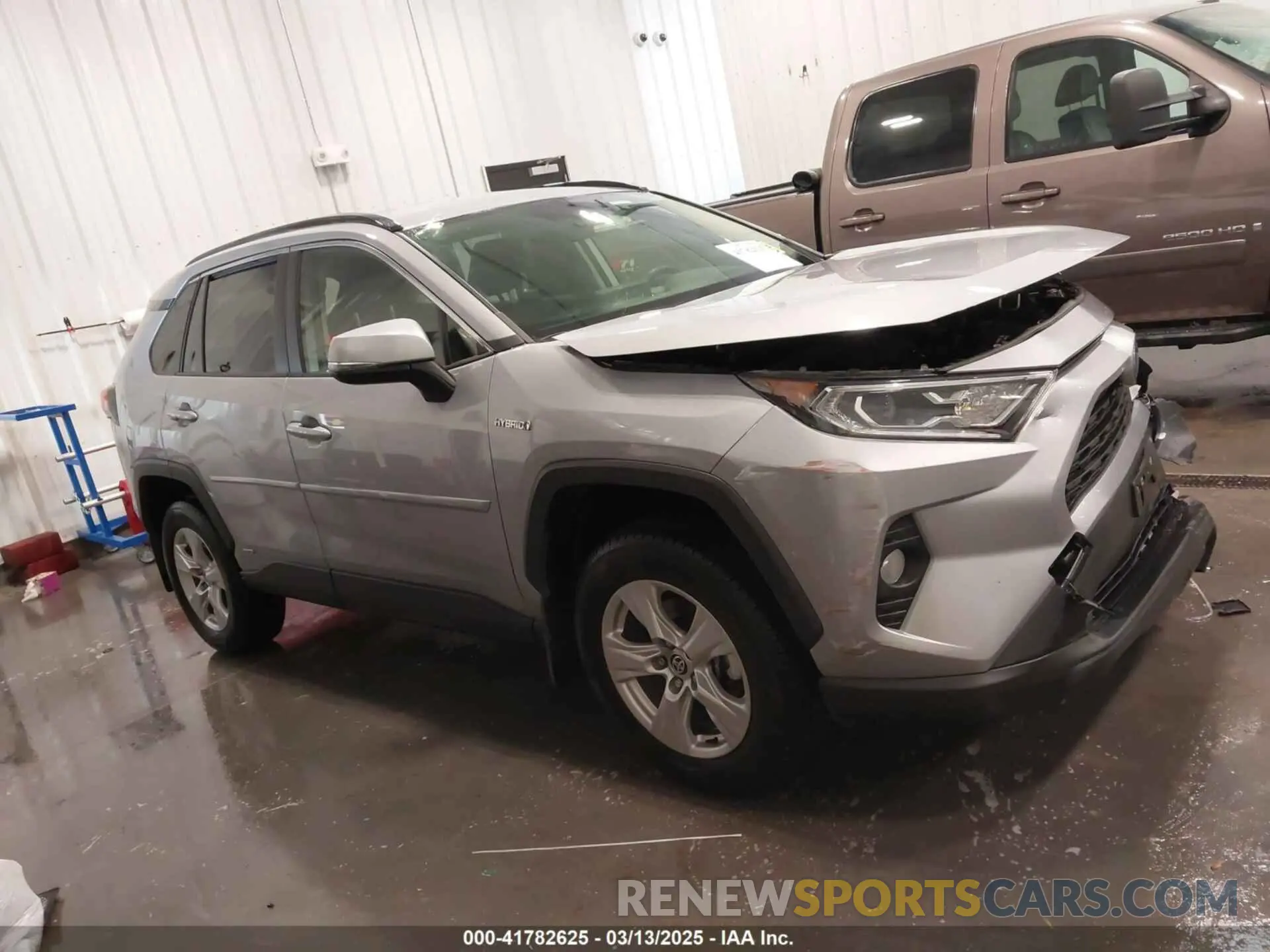 13 fotografías del automóvil dañado JTMRWRFV7LD070685 TOYOTA RAV4 HYBRID 2020