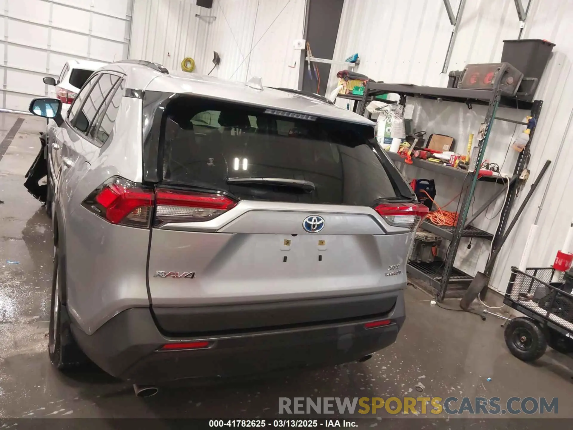 16 fotografías del automóvil dañado JTMRWRFV7LD070685 TOYOTA RAV4 HYBRID 2020
