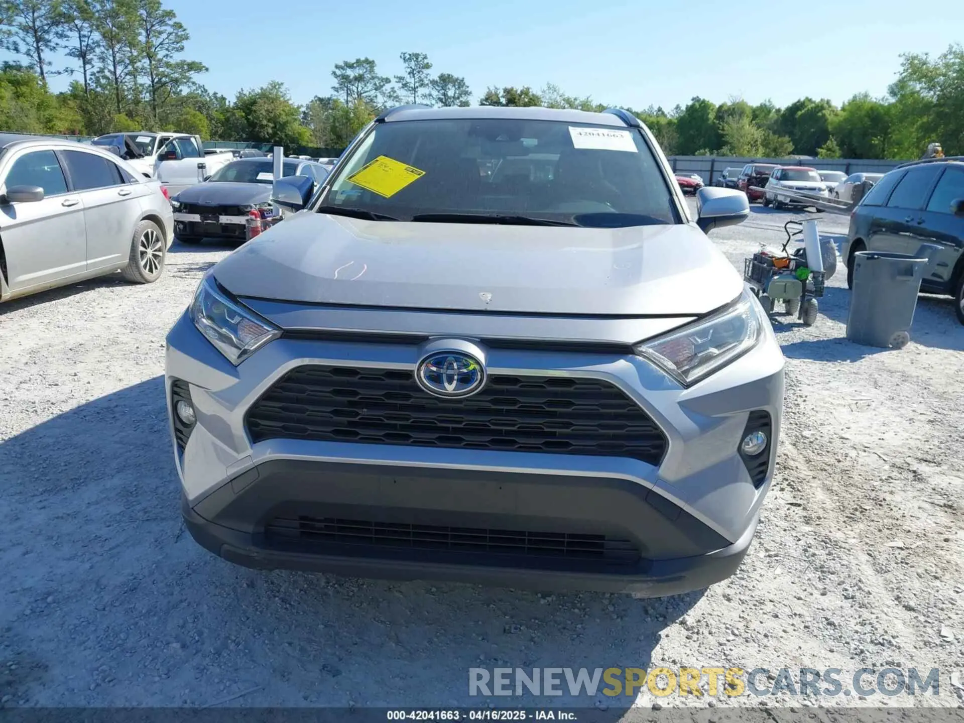 12 fotografías del automóvil dañado JTMRWRFV9LD059221 TOYOTA RAV4 HYBRID 2020