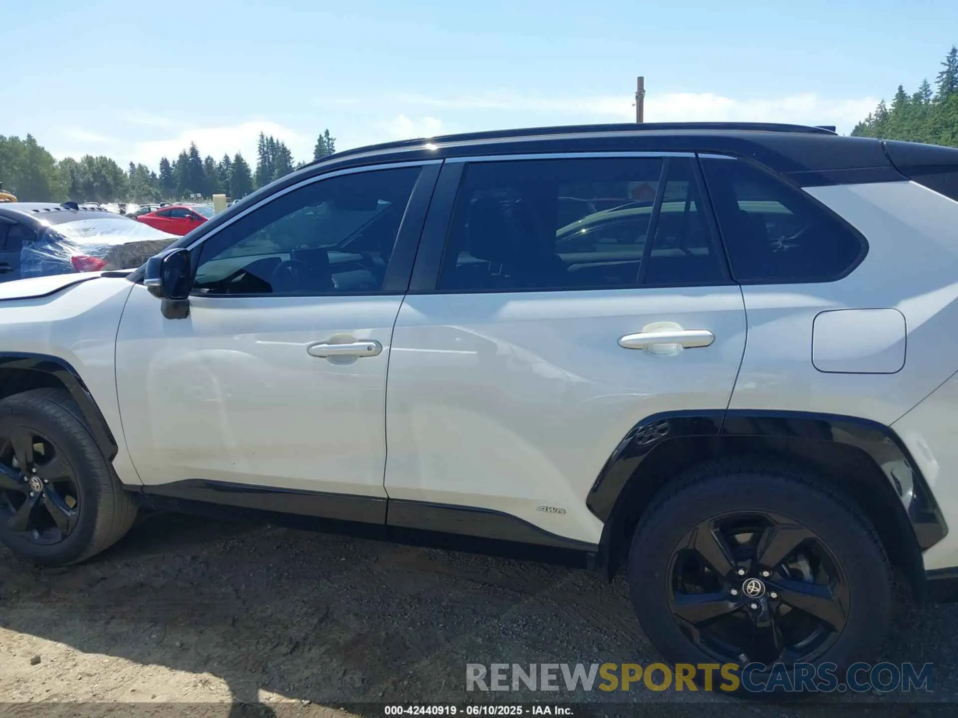 15 fotografías del automóvil dañado 2T3E6RFV1MW010758 TOYOTA RAV4 HYBRID 2021