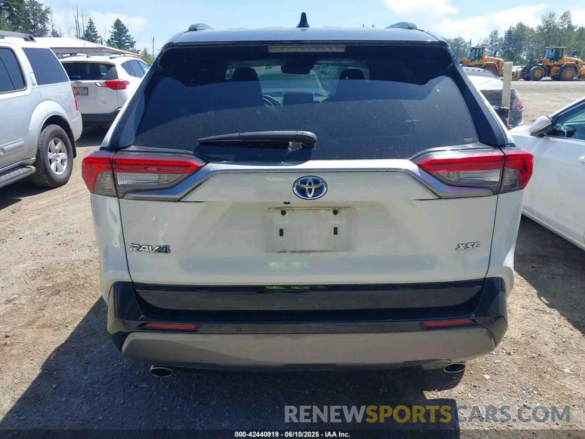 17 fotografías del automóvil dañado 2T3E6RFV1MW010758 TOYOTA RAV4 HYBRID 2021