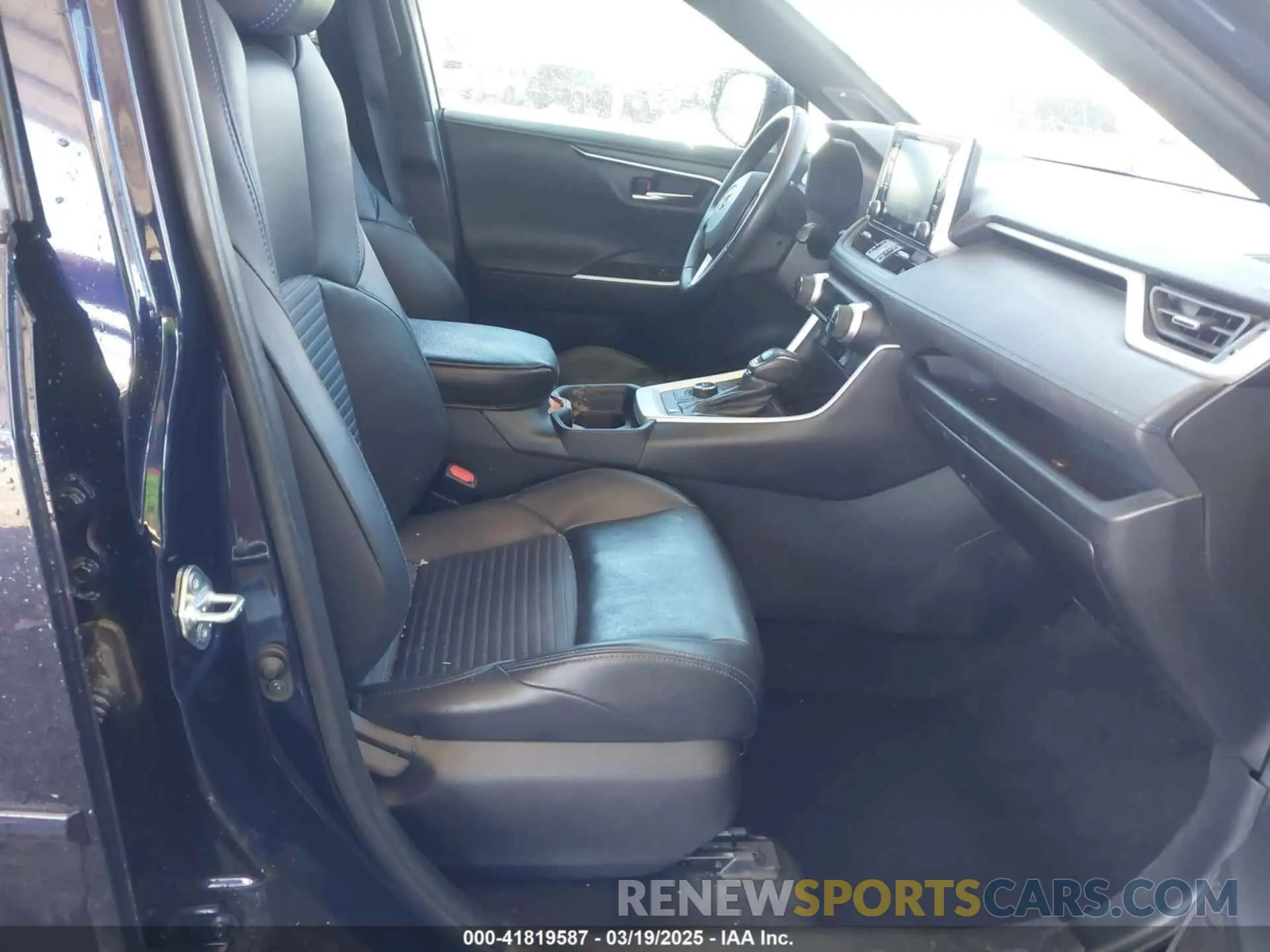 5 fotografías del automóvil dañado 2T3E6RFV2MW003947 TOYOTA RAV4 HYBRID 2021