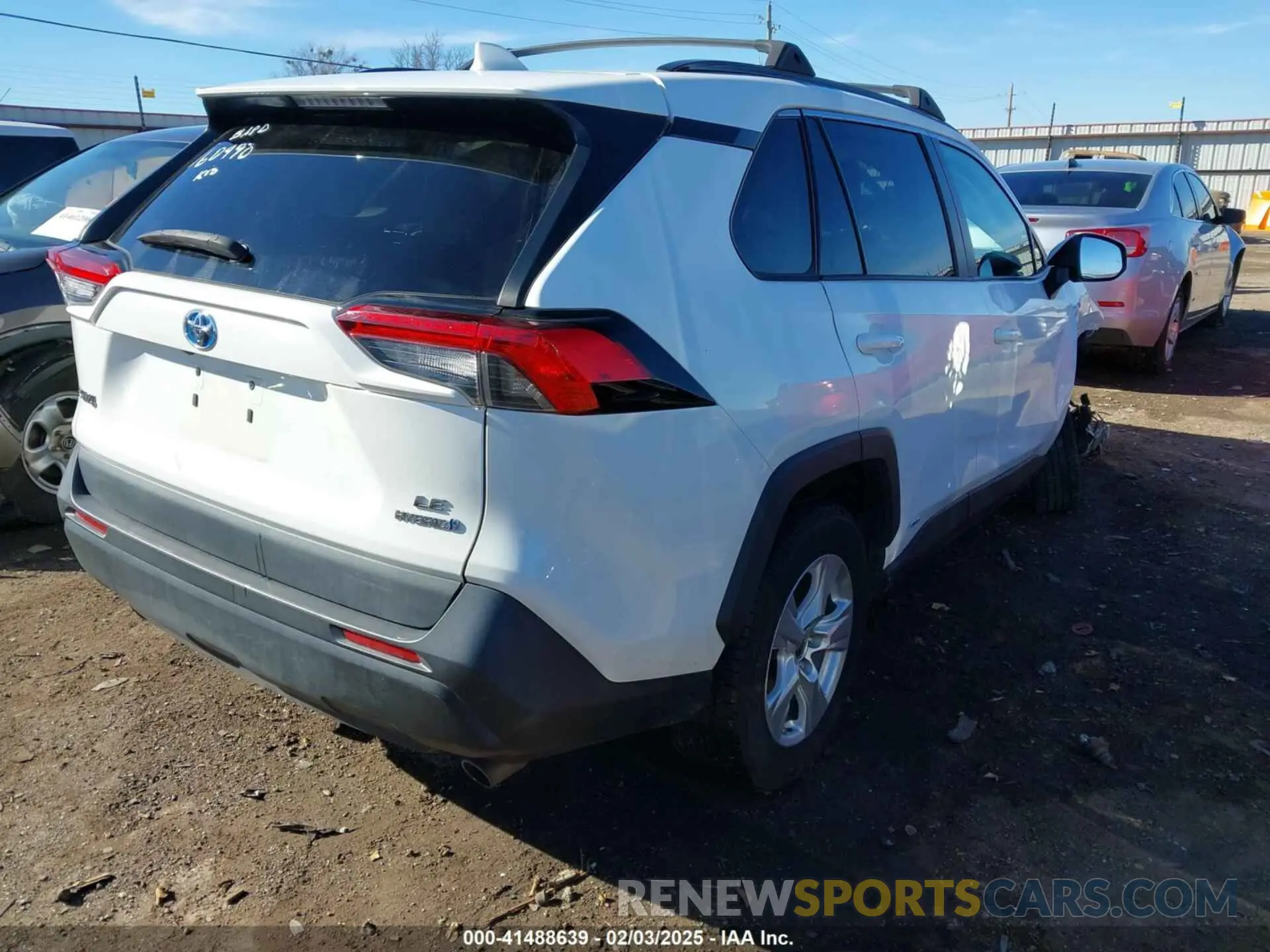 4 fotografías del automóvil dañado 2T3M6RFV8MW015418 TOYOTA RAV4 HYBRID 2021