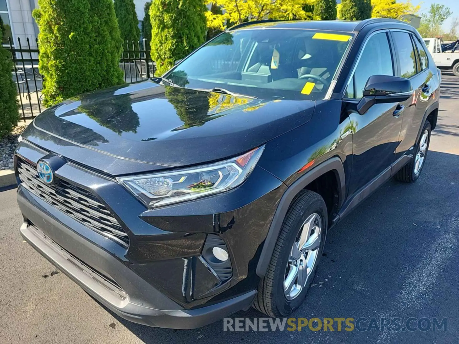 11 fotografías del automóvil dañado 4T3B6RFV3MU034076 TOYOTA RAV4 HYBRID 2021
