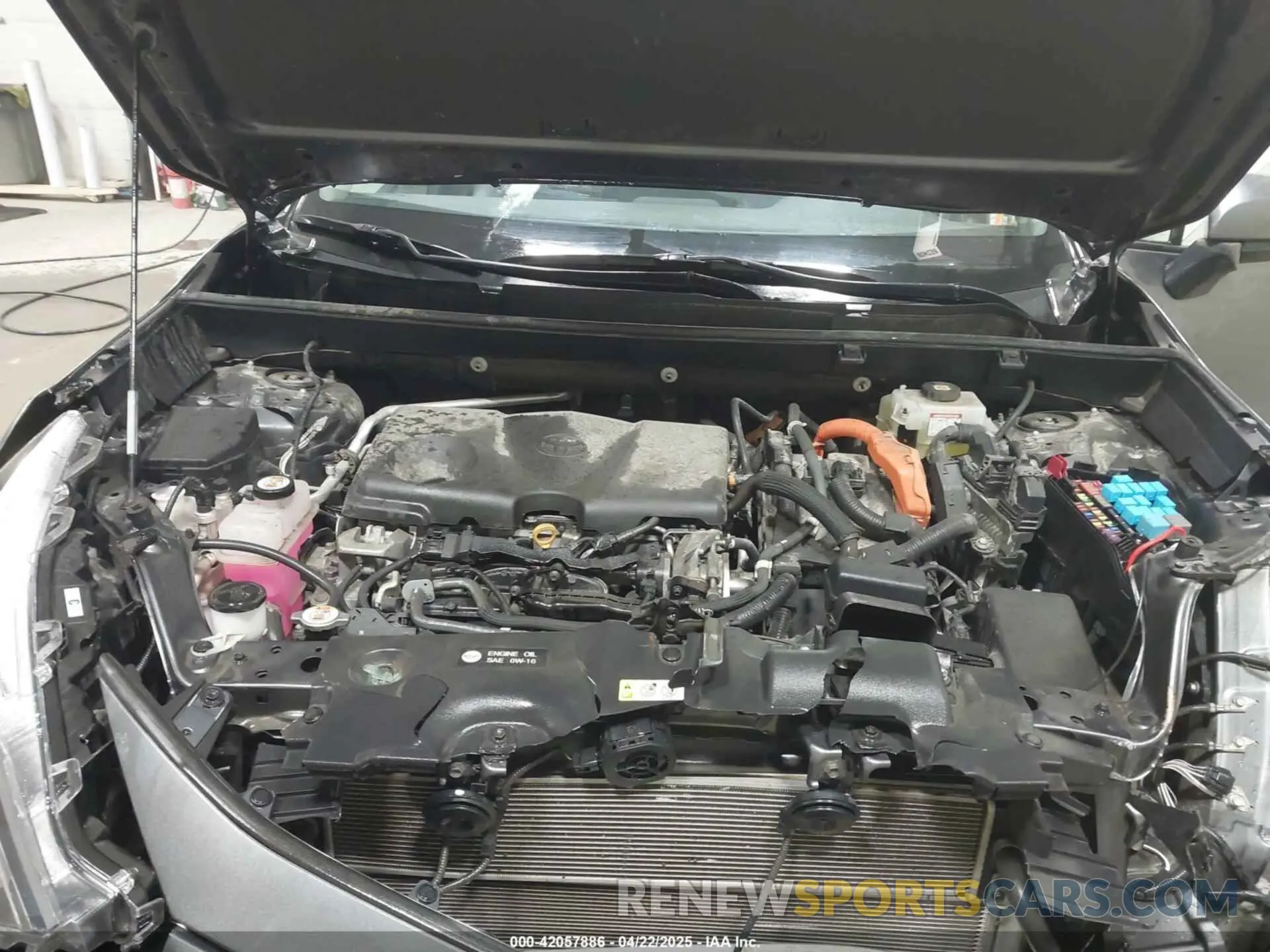 10 fotografías del automóvil dañado 4T3B6RFV4MU006402 TOYOTA RAV4 HYBRID 2021