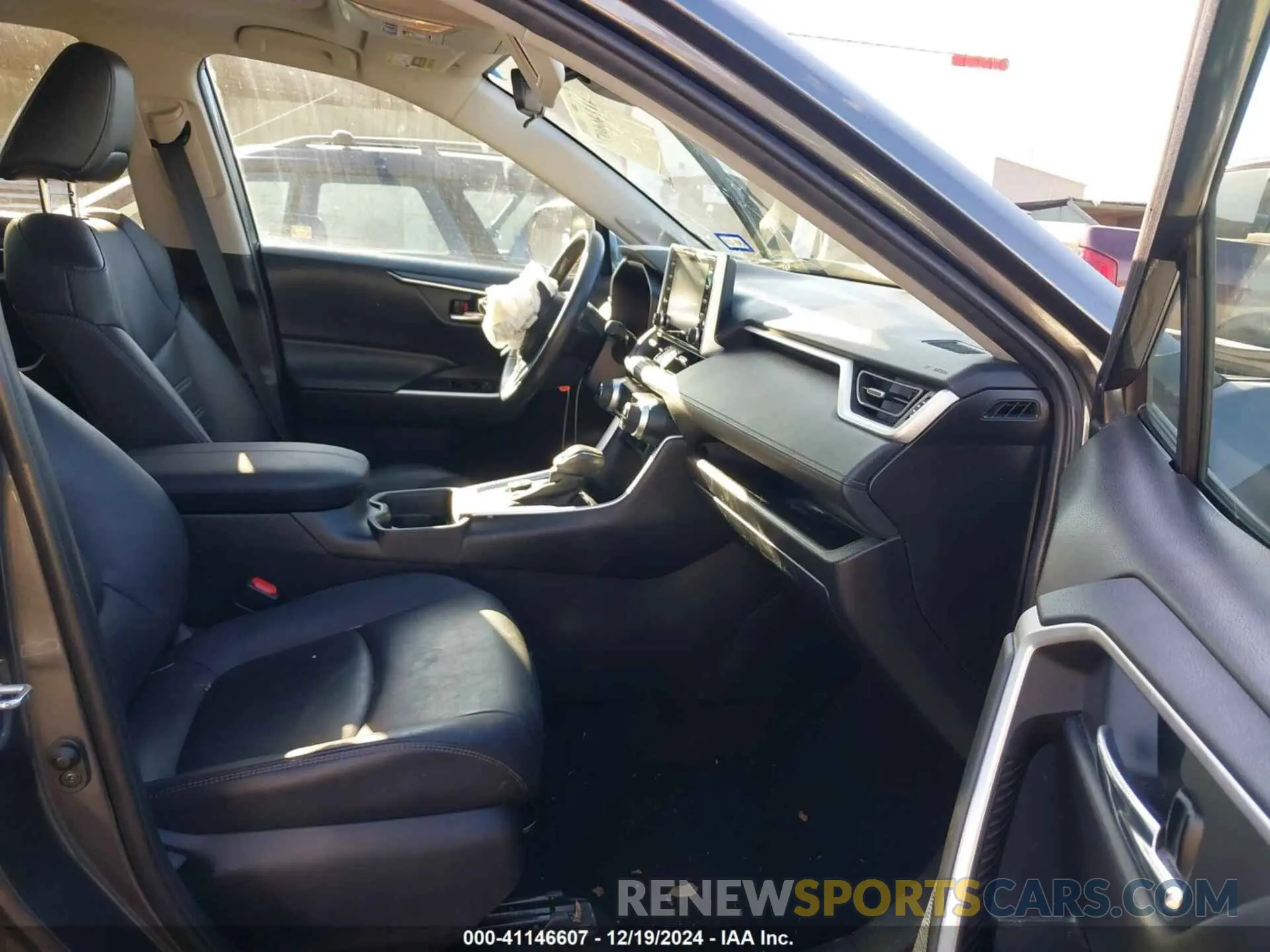 5 fotografías del automóvil dañado 4T3B6RFV4MU041862 TOYOTA RAV4 HYBRID 2021