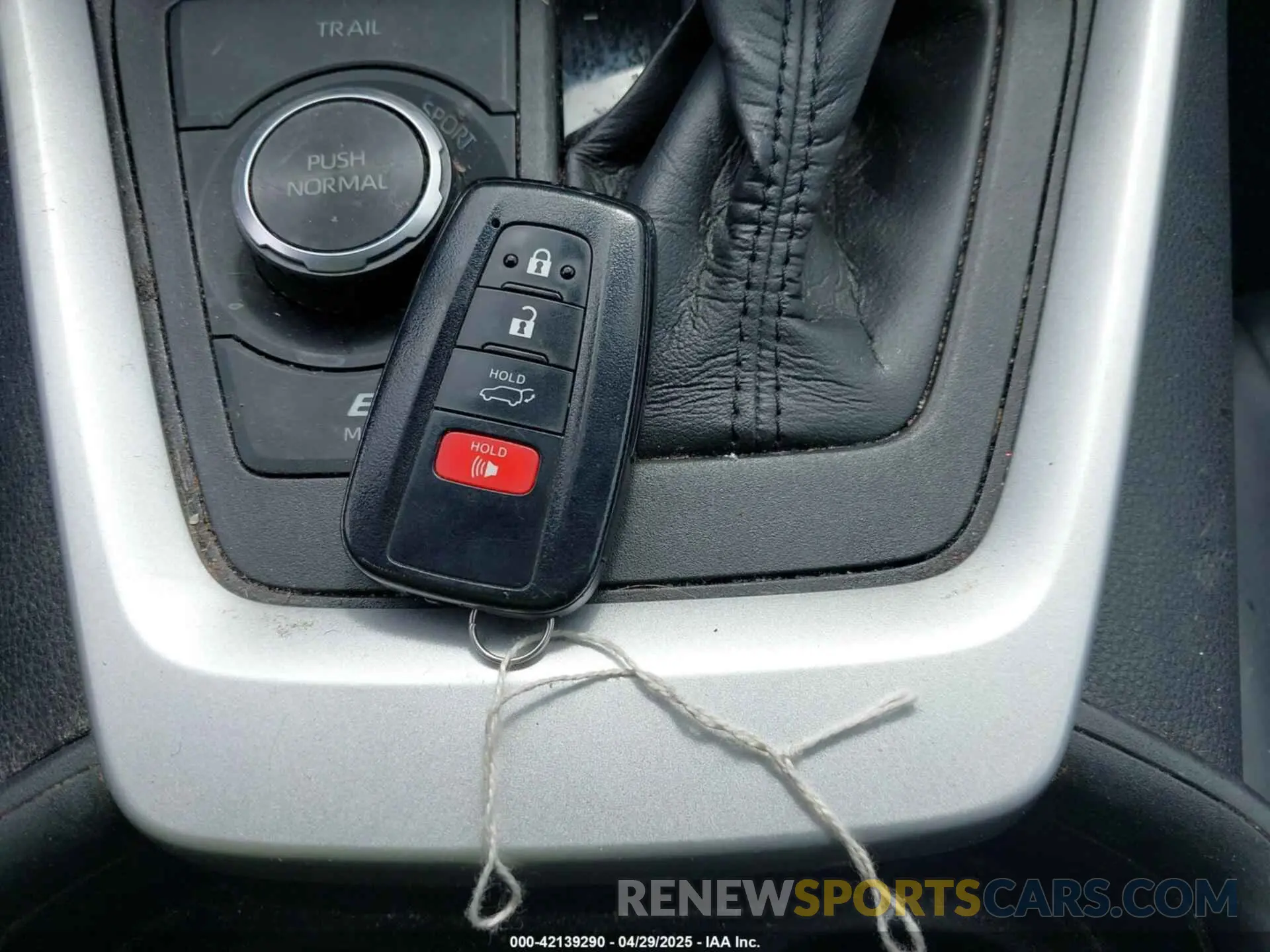11 fotografías del automóvil dañado 4T3B6RFV6MU021452 TOYOTA RAV4 HYBRID 2021