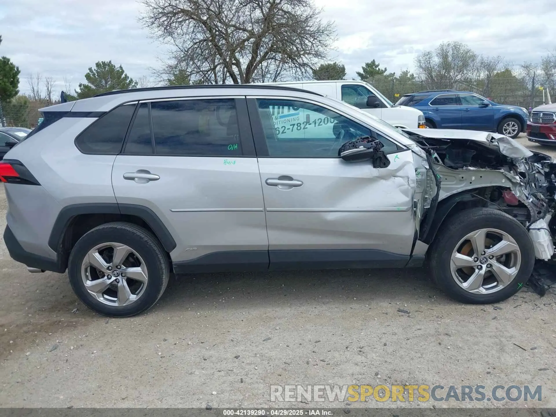 13 fotografías del automóvil dañado 4T3B6RFV6MU021452 TOYOTA RAV4 HYBRID 2021
