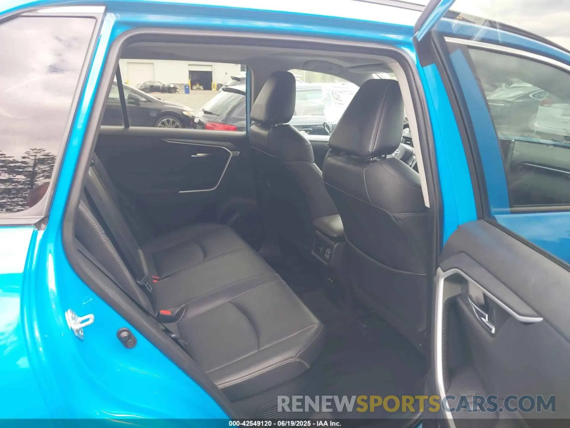 8 fotografías del automóvil dañado 4T3B6RFV6MU048392 TOYOTA RAV4 HYBRID 2021