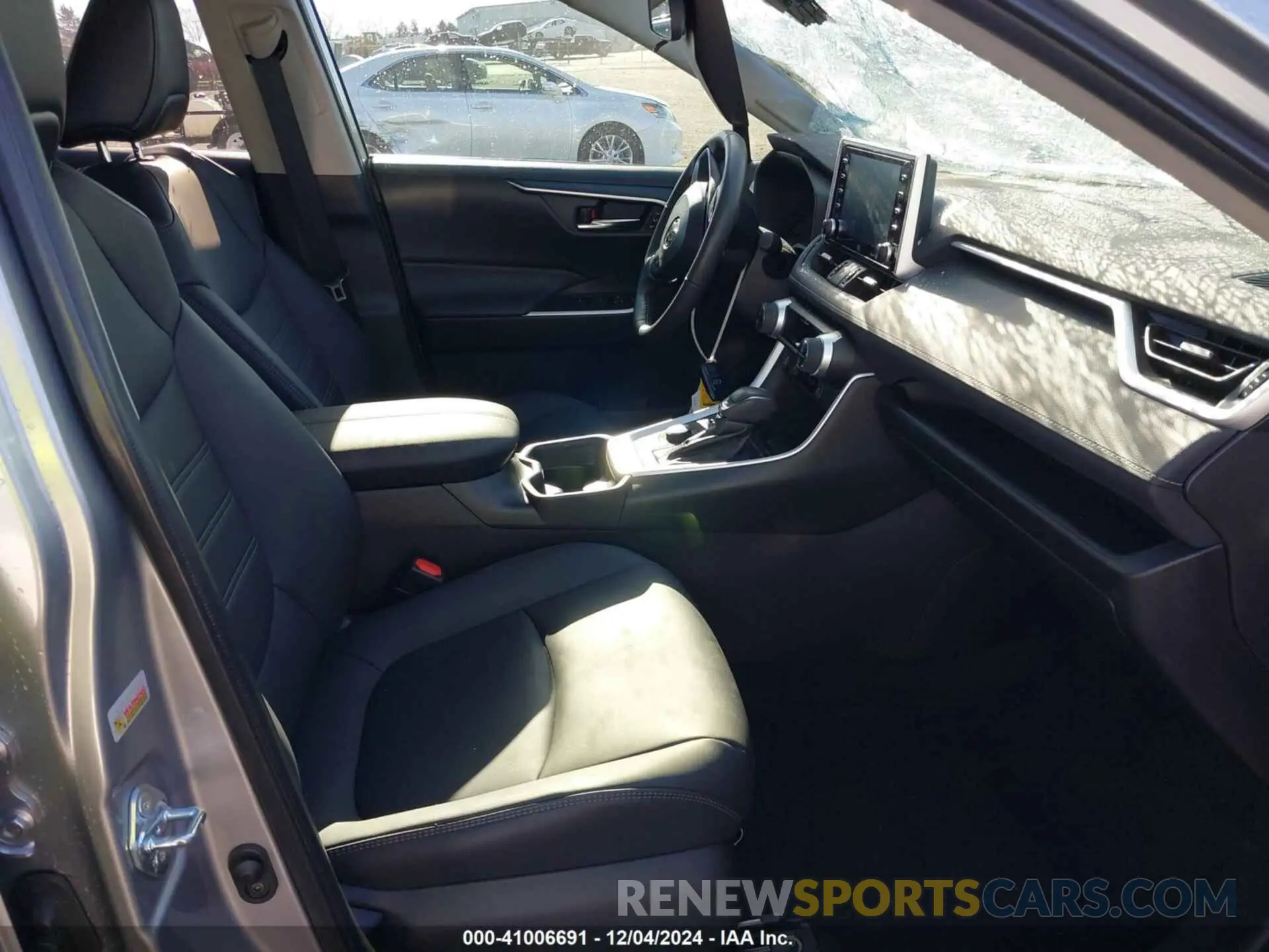 5 fotografías del automóvil dañado 4T3B6RFV8MU062620 TOYOTA RAV4 HYBRID 2021